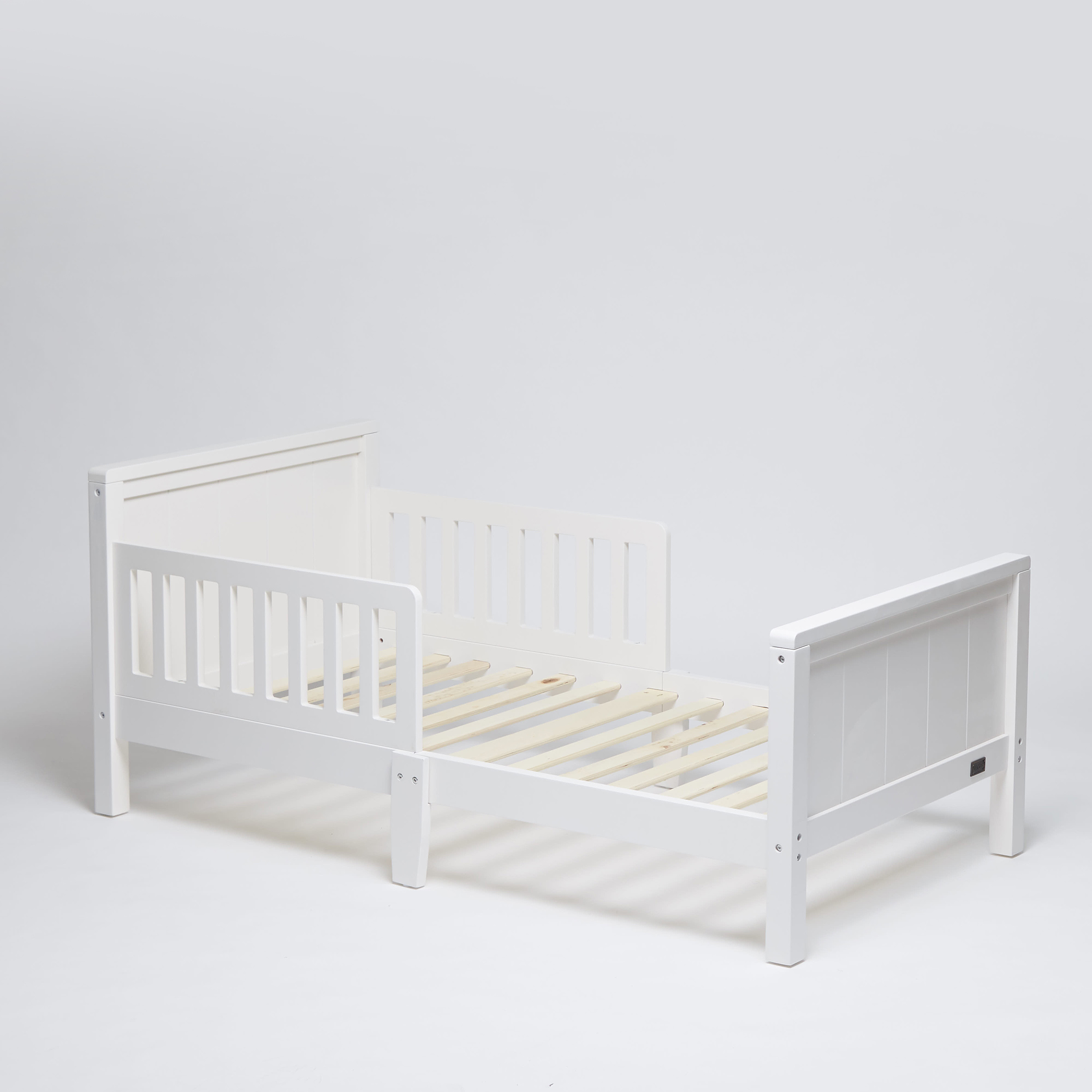 سرير أطفال أطلس من جيجلز-baby-nursery-furniture-cribsandbeds-beds-image-1
