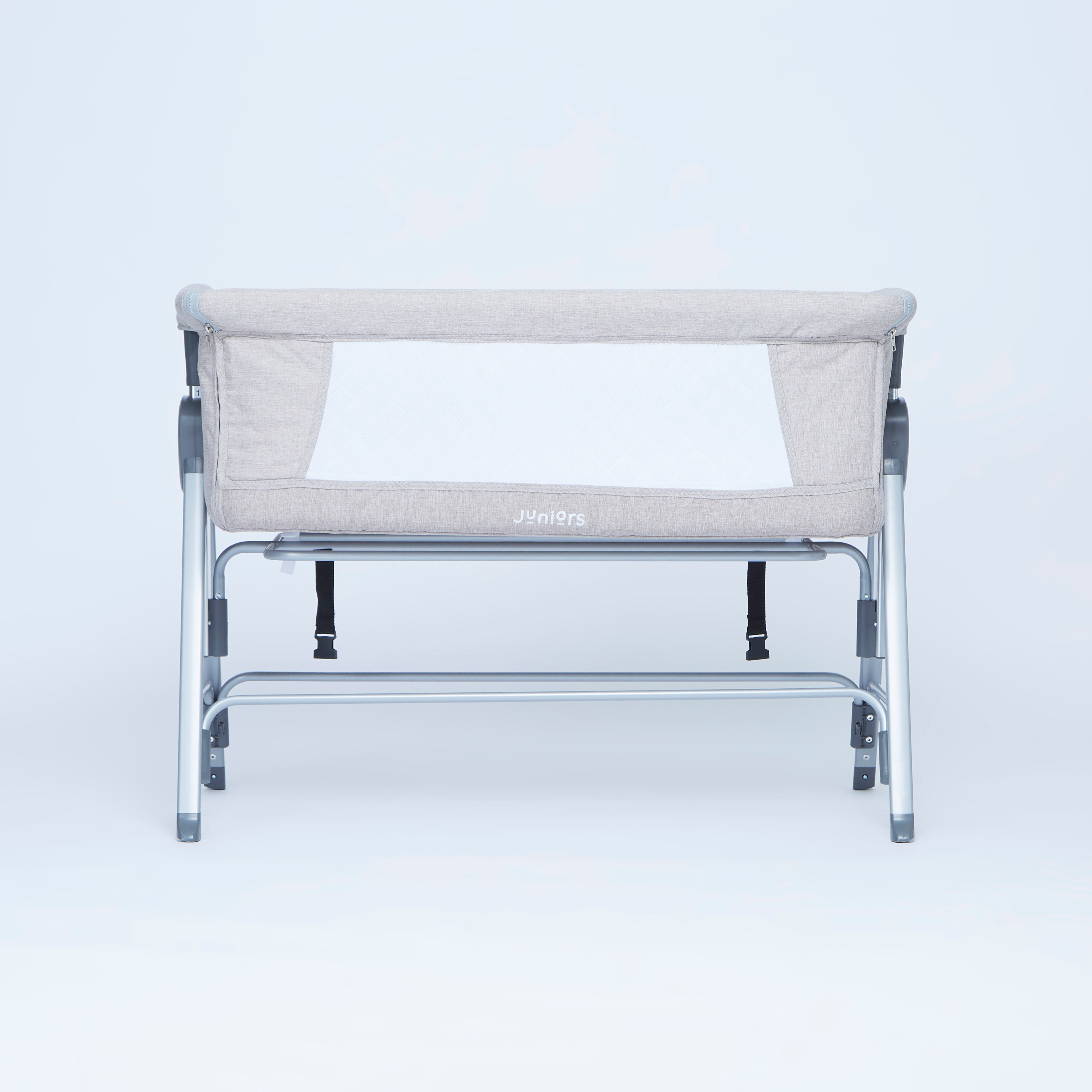 سرير جانبي بيرسي من جونيورز-baby-nursery-furniture-cribsandbeds-bassinets-image-2