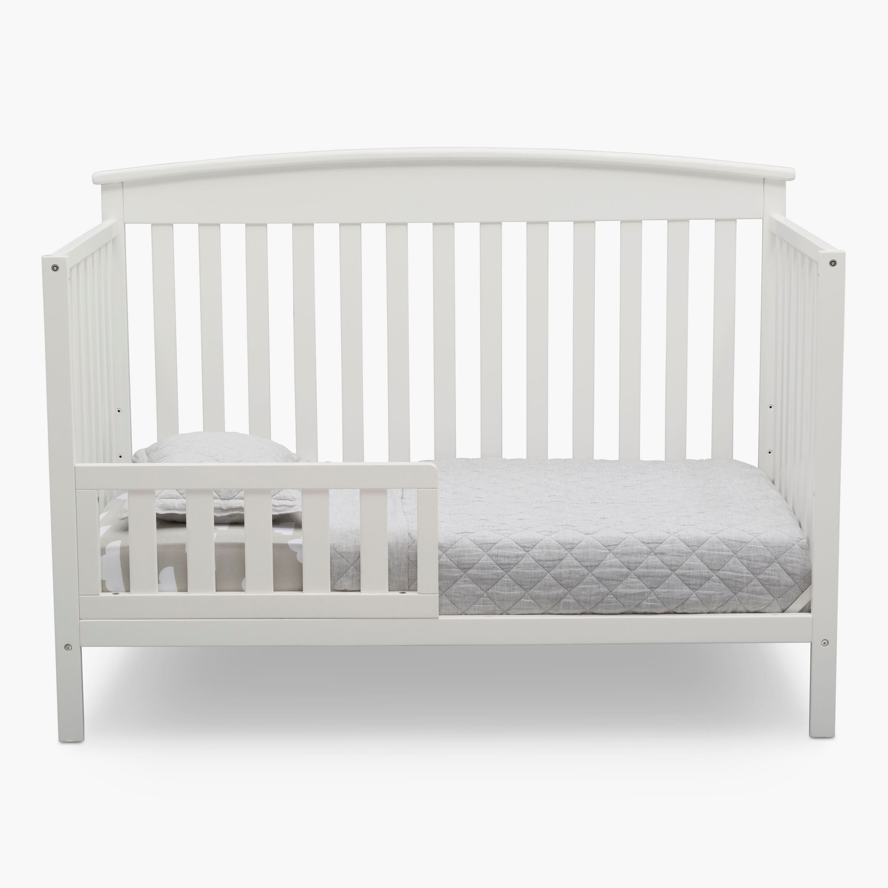 Delta 3 in store 1 crib toddler rail