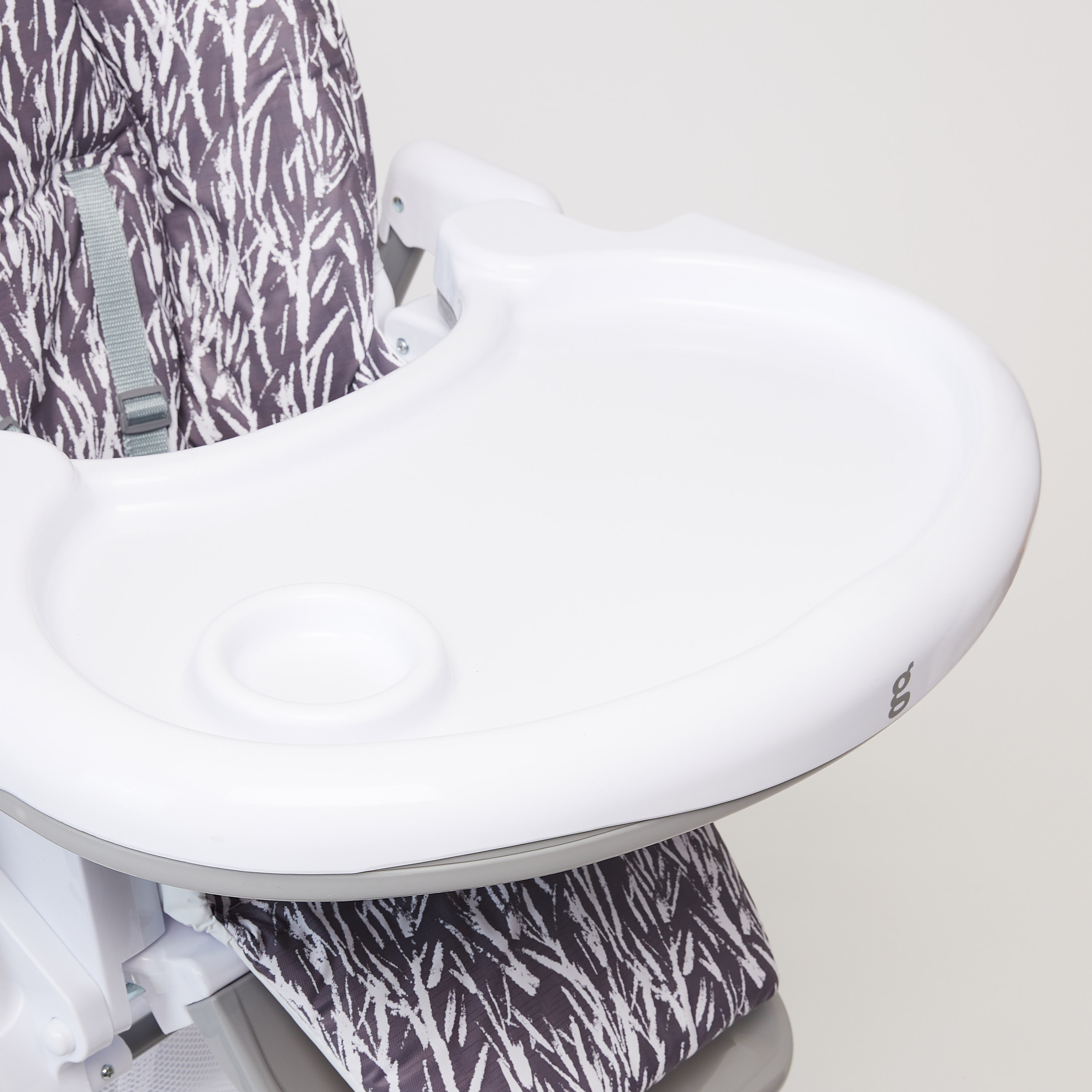 كرسي مرتفع بطبعات ماتيو من جيجلز-baby-feeding-highchairsandboosters-image-5
