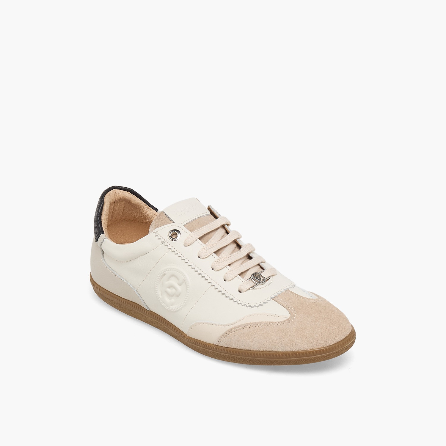 حذاء سنيكرز كاحل جلد برباط للنساء من كارميلا-women-shoes-sneakers-image-2