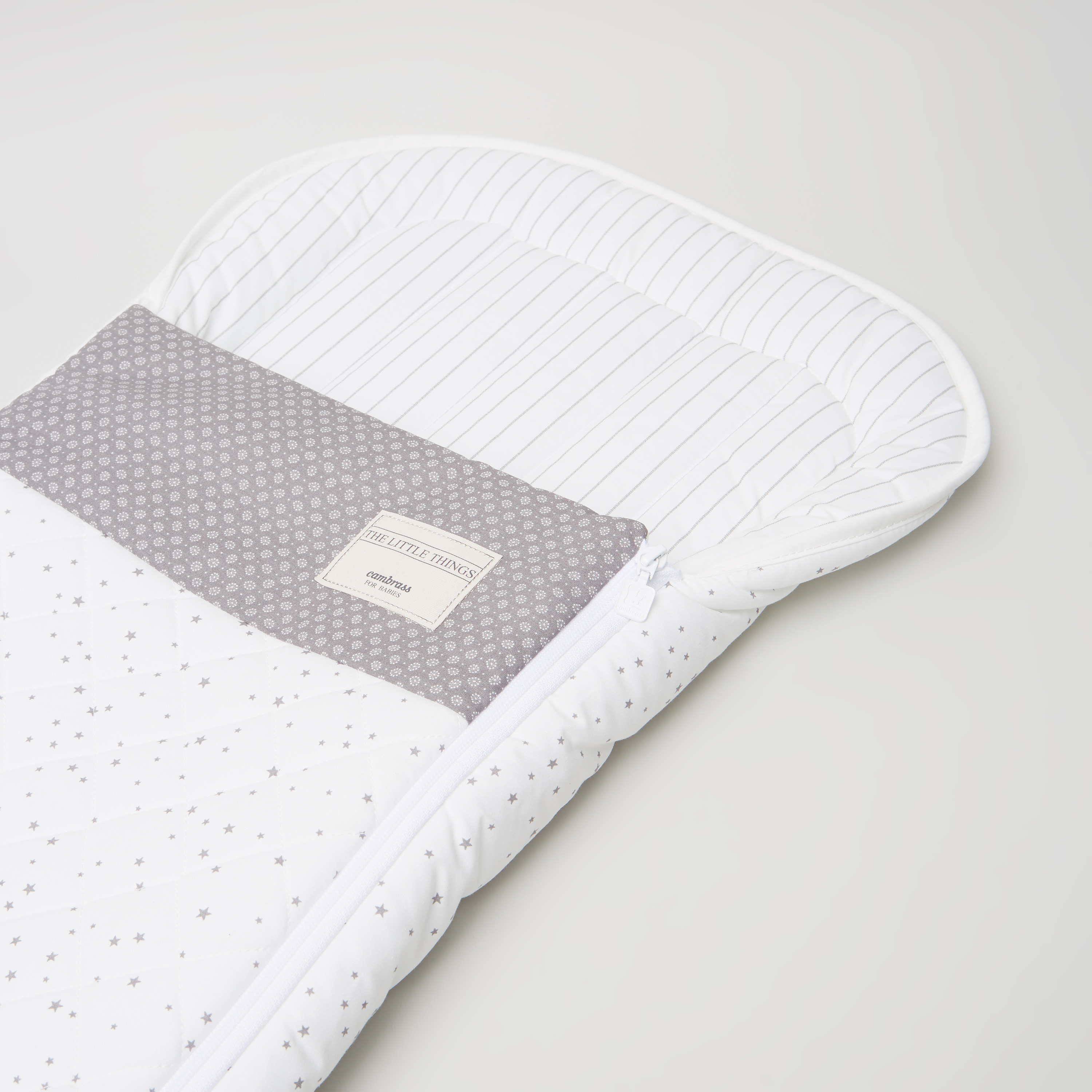 شنطة حمل أطفال بطبعات من كامبراس-baby-nursery-babybedding-image-2