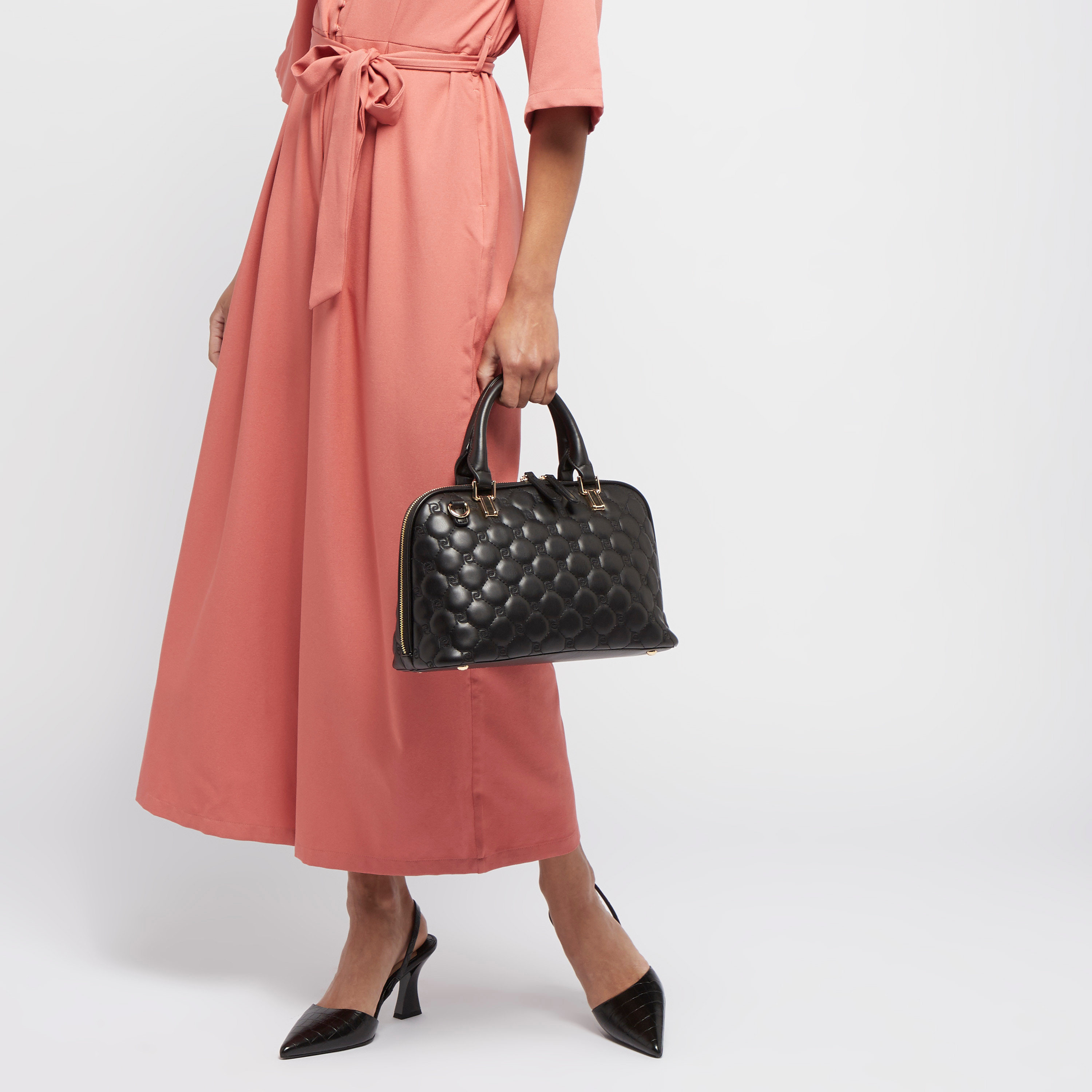 شنطة باولر مبطّنة بحزام قابل للفصل من سيليست-women-bagsandwallets-handbags-image-8