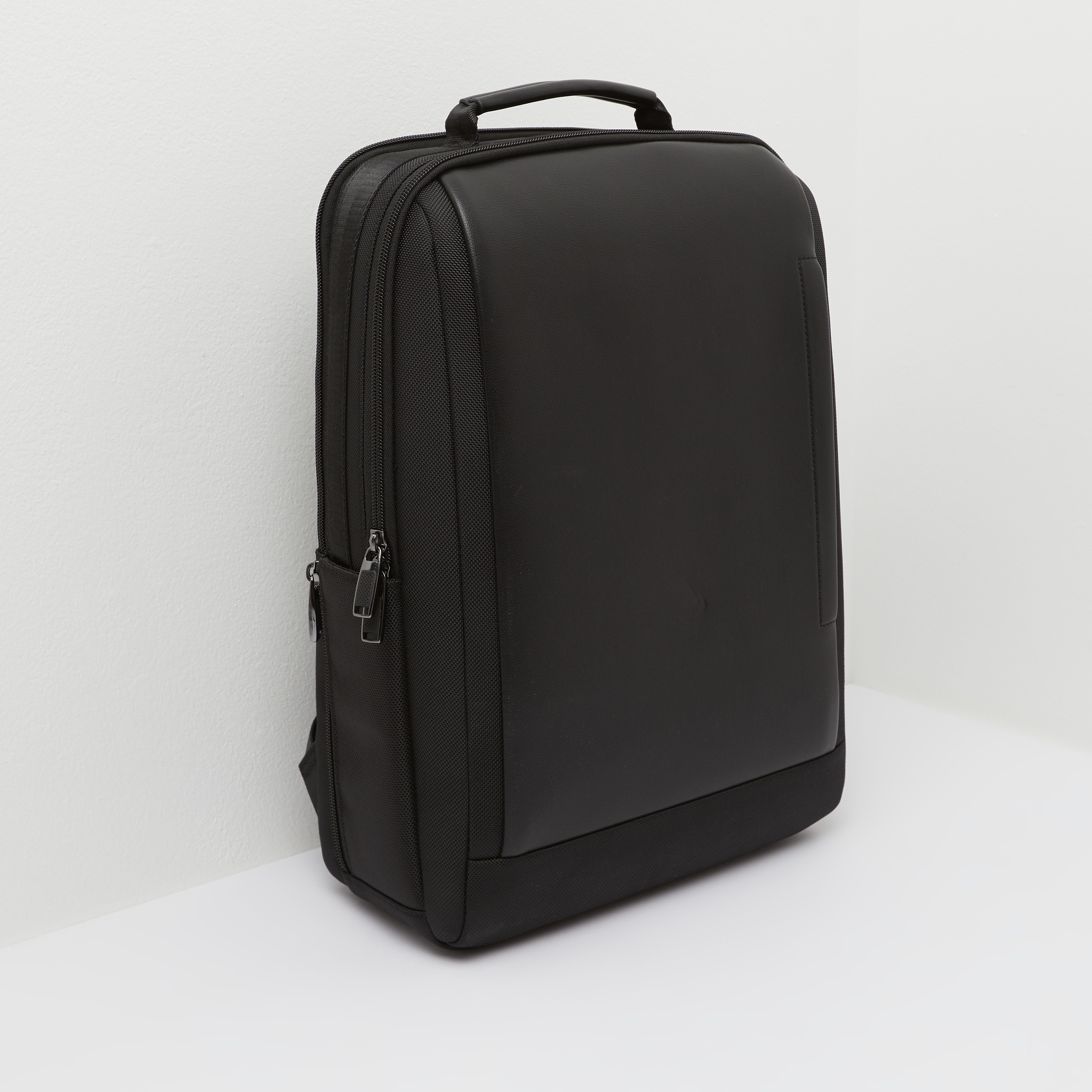 Duchini Solid Backpack with Zip Closure-men-bags-image-2