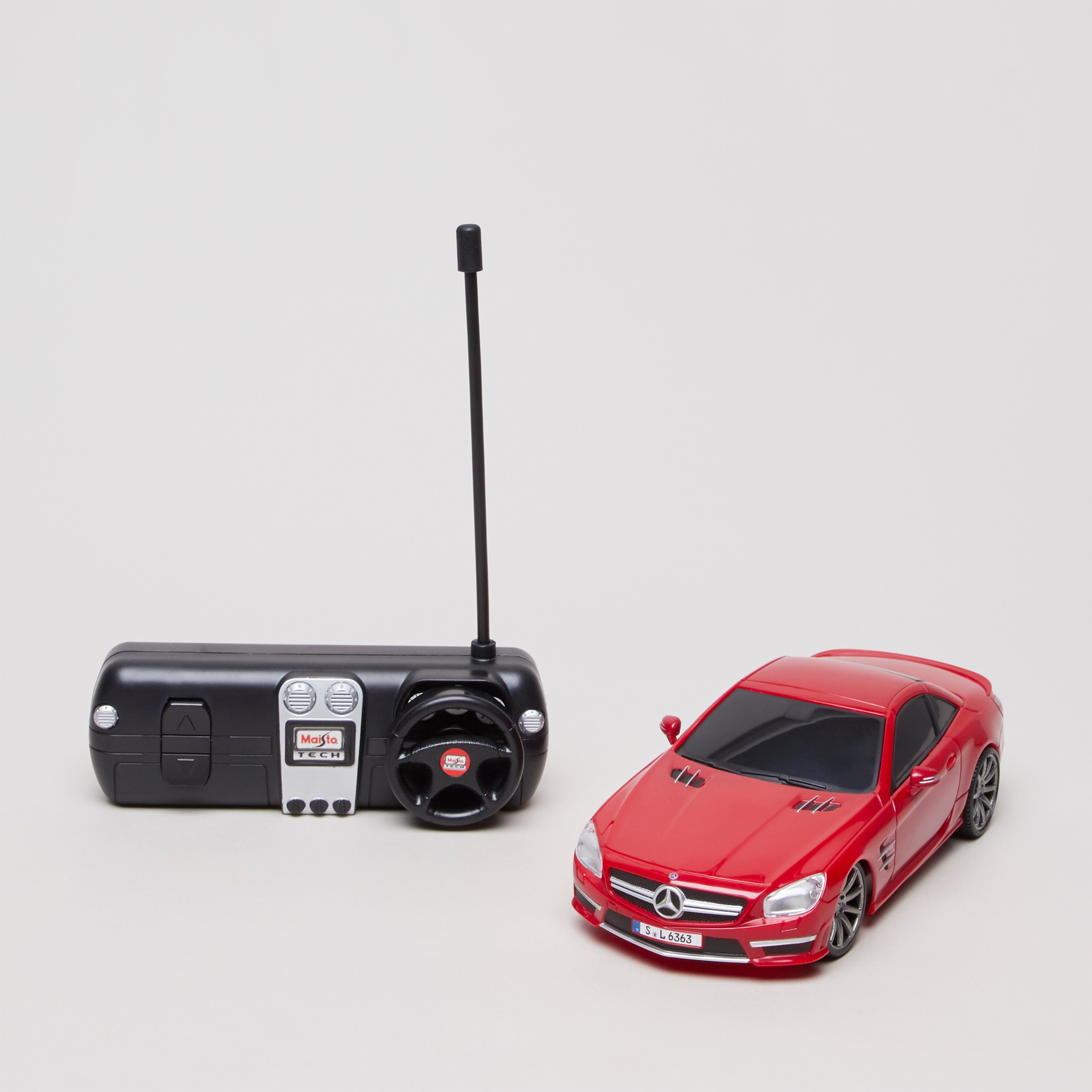 Maisto Radio Control Mercedes Benz SL AMG 63 Toy Car