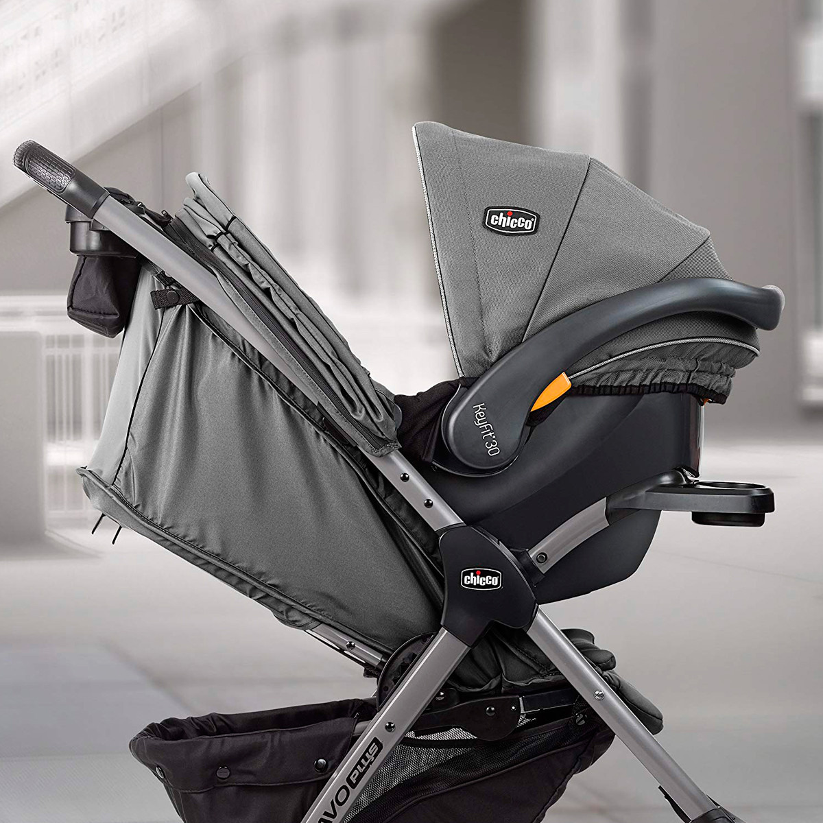 Chicco mini bravo outlet plus travel system bombay