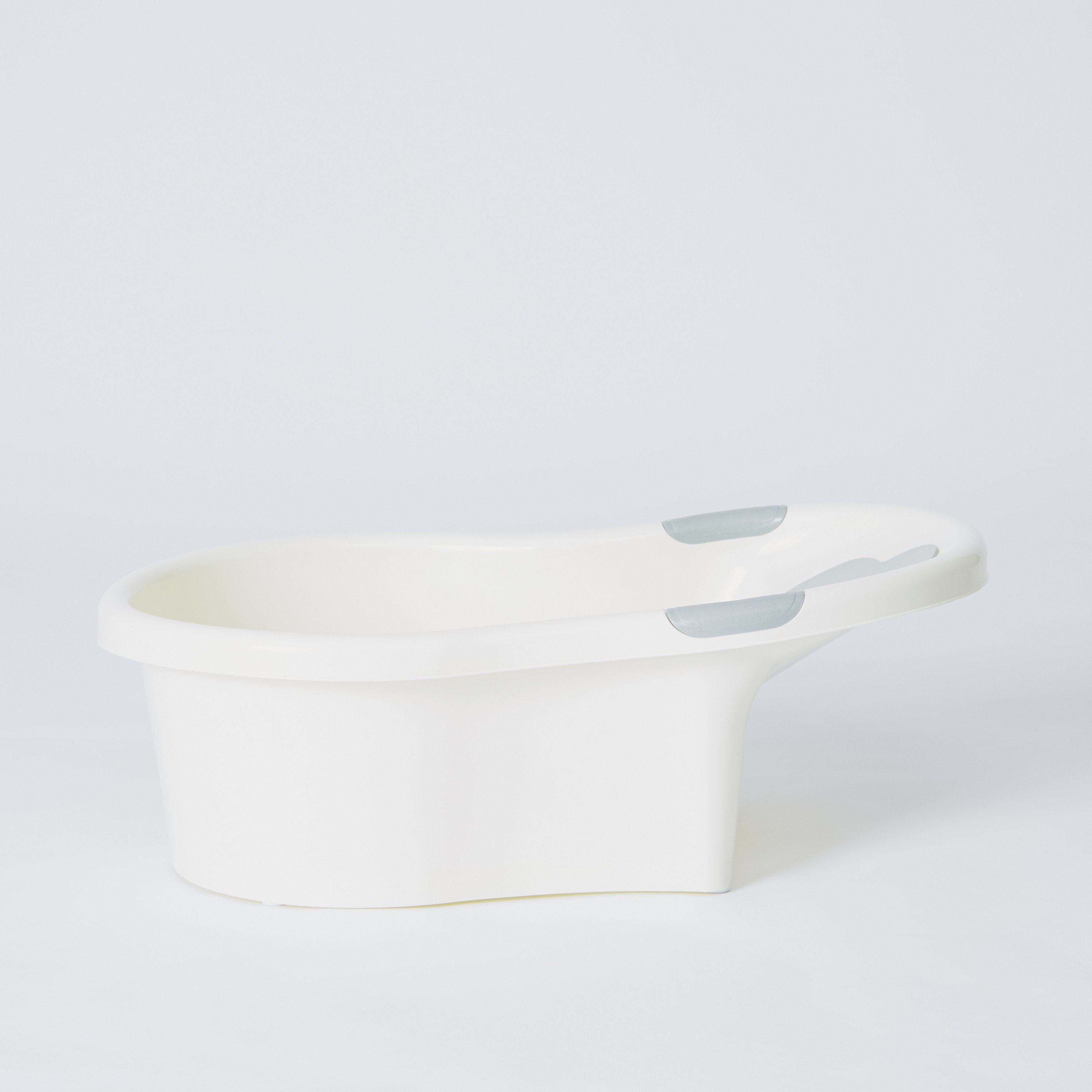 Juniors Bathtub-baby-bathandcare-bathtubs-image-2