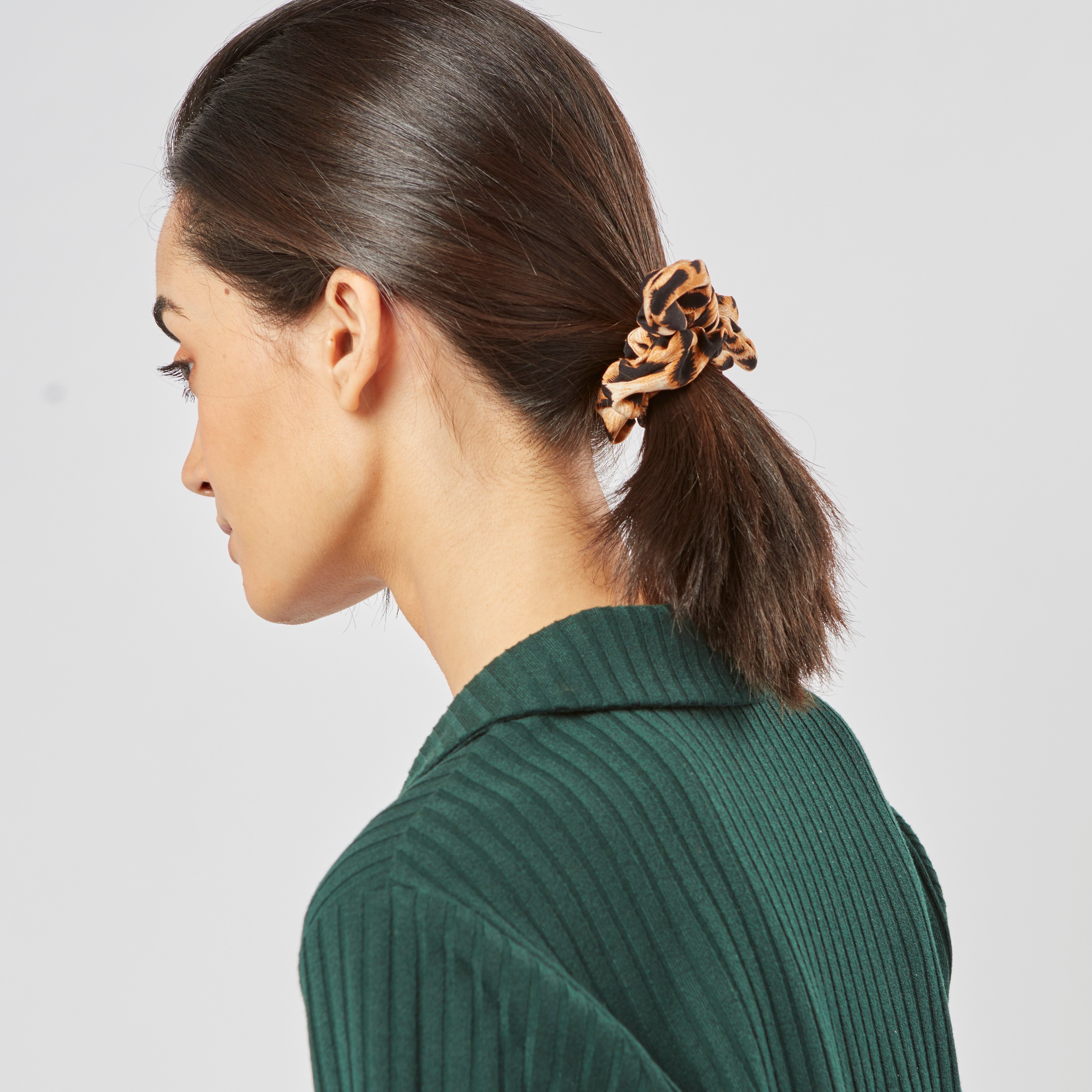 Assorted Animal Print 2-Piece Scrunchie Set with Bow Accent-women-hairaccessories-scrunchies-image-2