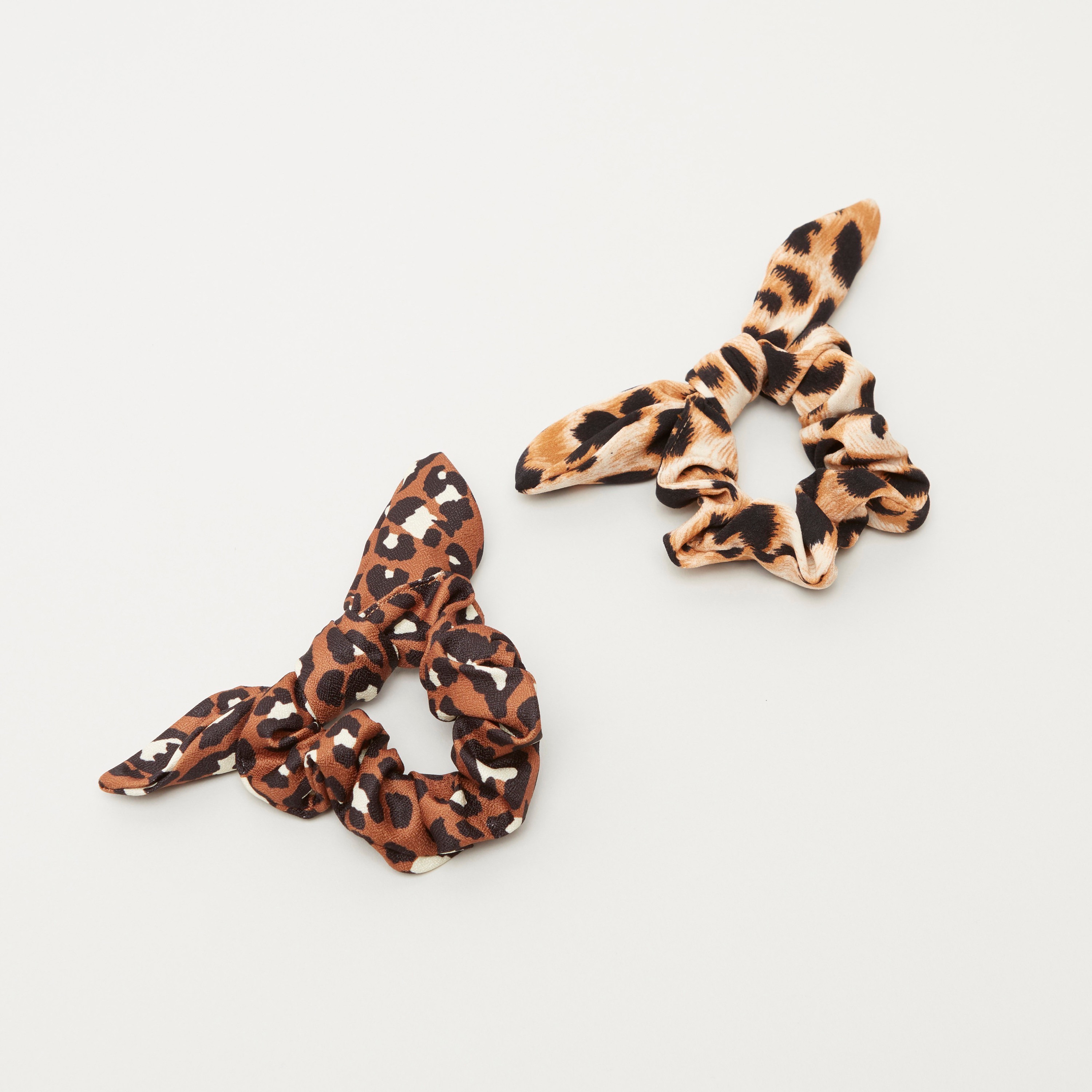 Assorted Animal Print 2-Piece Scrunchie Set with Bow Accent-women-hairaccessories-scrunchies-image-4