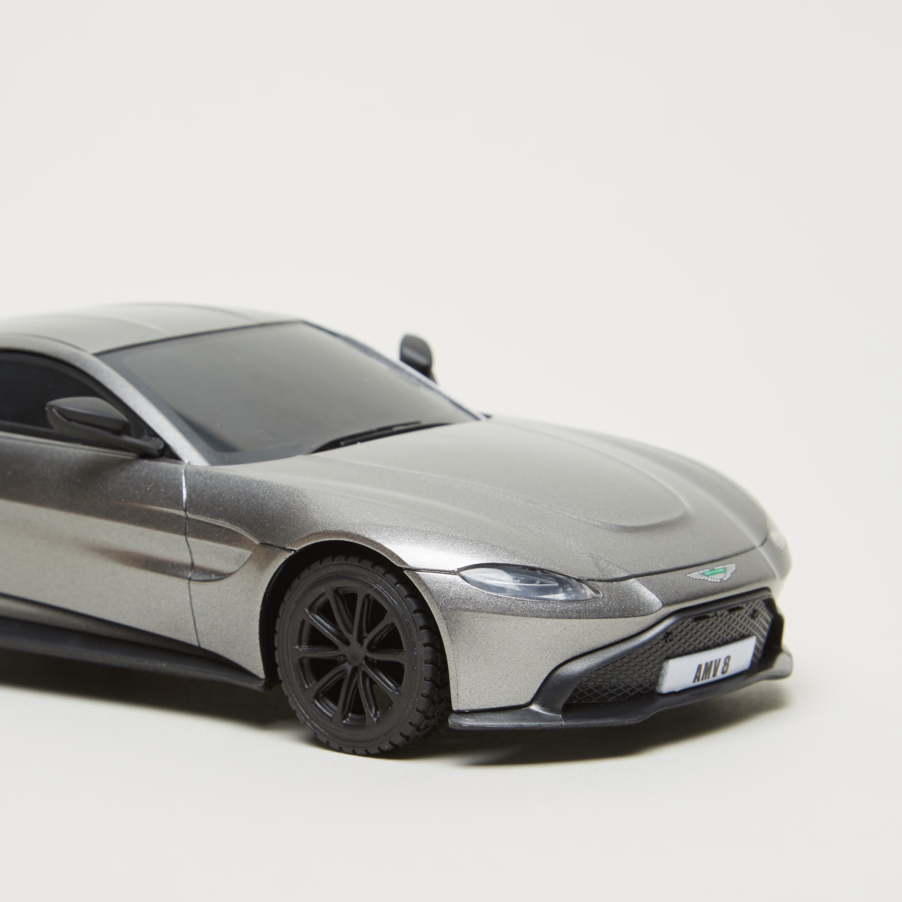 RW Aston Martin Vantage Radio Controlled Toy Car-toys-remotecontrolledvehicles-rccars-image-4
