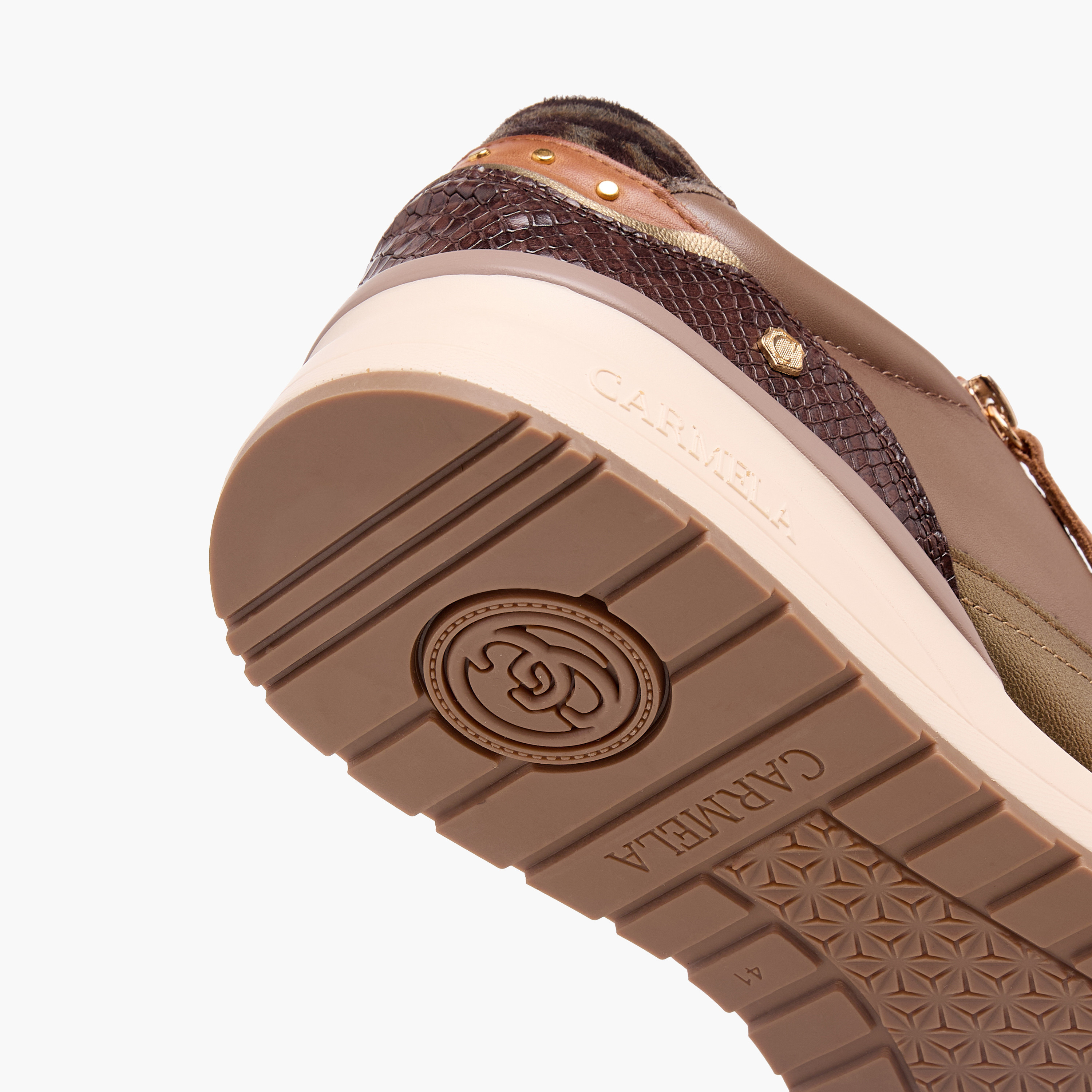 حذاء سنيكرز بقوالب ملونة وطول الكاحل ورباط إغلاق للنساء من كارميلا-women-shoes-sneakers-image-5