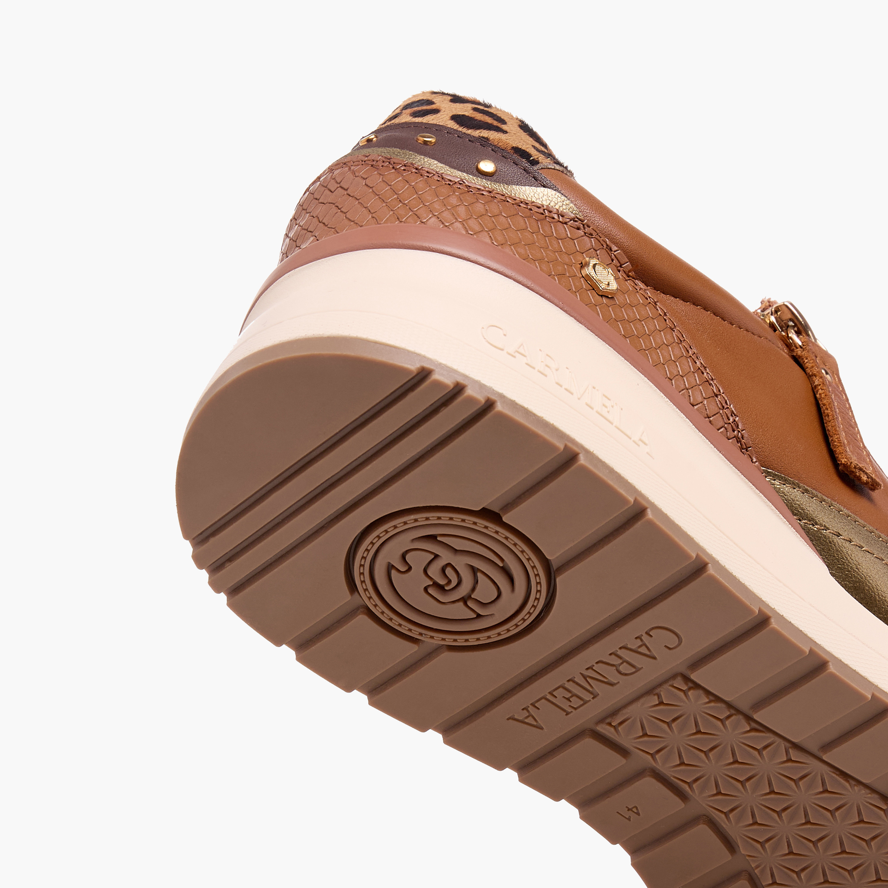 حذاء سنيكرز بقوالب ملونة وطول الكاحل ورباط إغلاق للنساء من كارميلا-women-shoes-sneakers-image-5