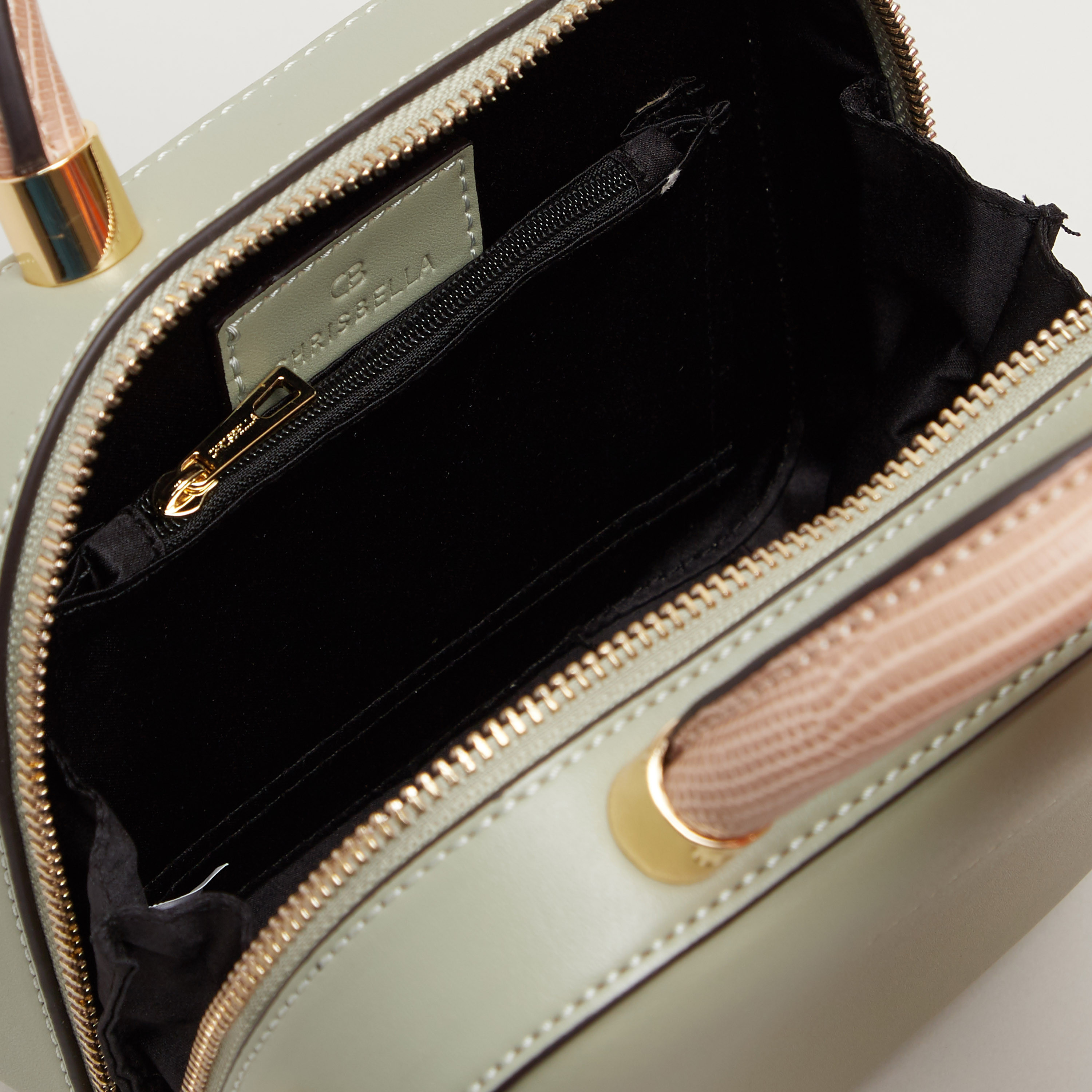 شنطة كروس بودي سادة بحمّالة قابلة للفصل من كريس بيلا-women-bagsandwallets-handbags-image-18