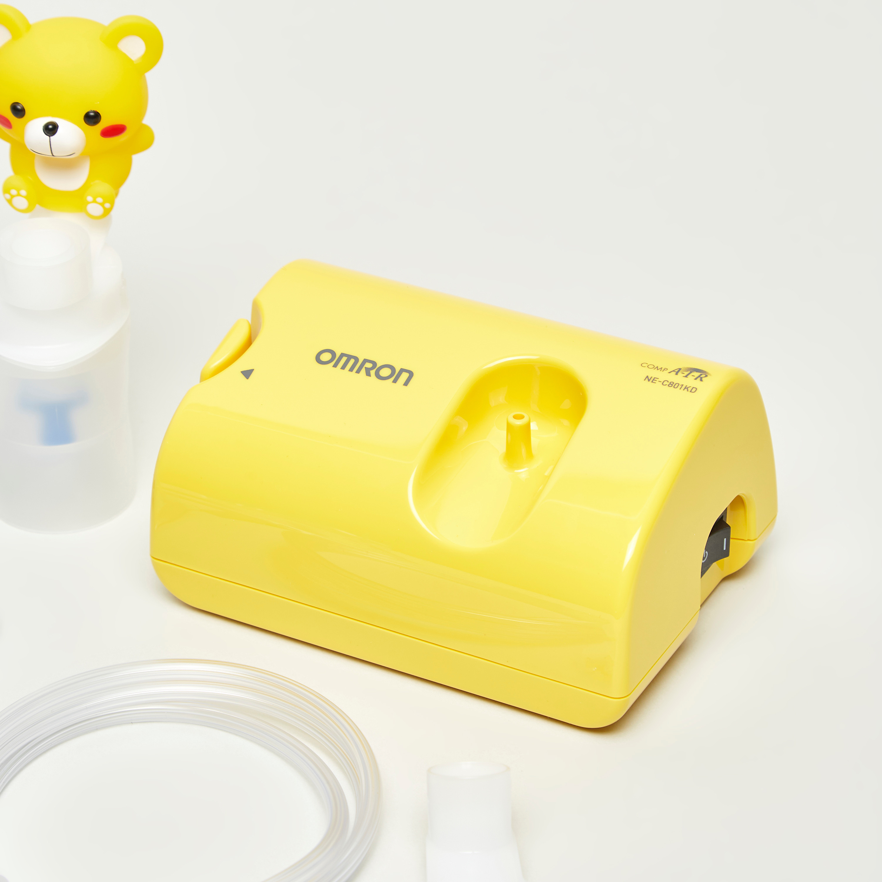 جهاز استنشاق البخار بالضغط من أومرون-baby-healthandsafety-nebulizers-image-3