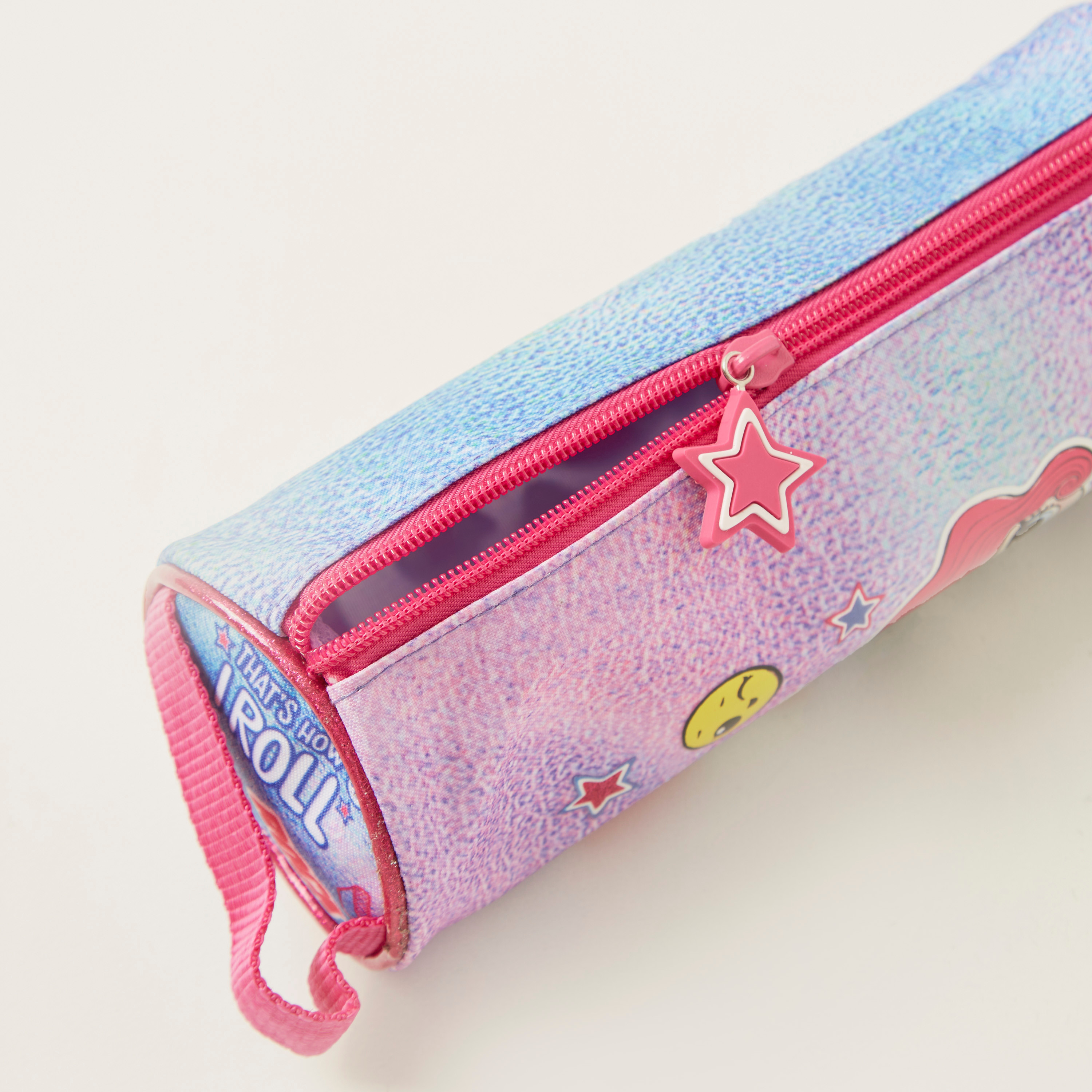مقلمة بطبعات -school-stationery-pencilcases-image-4