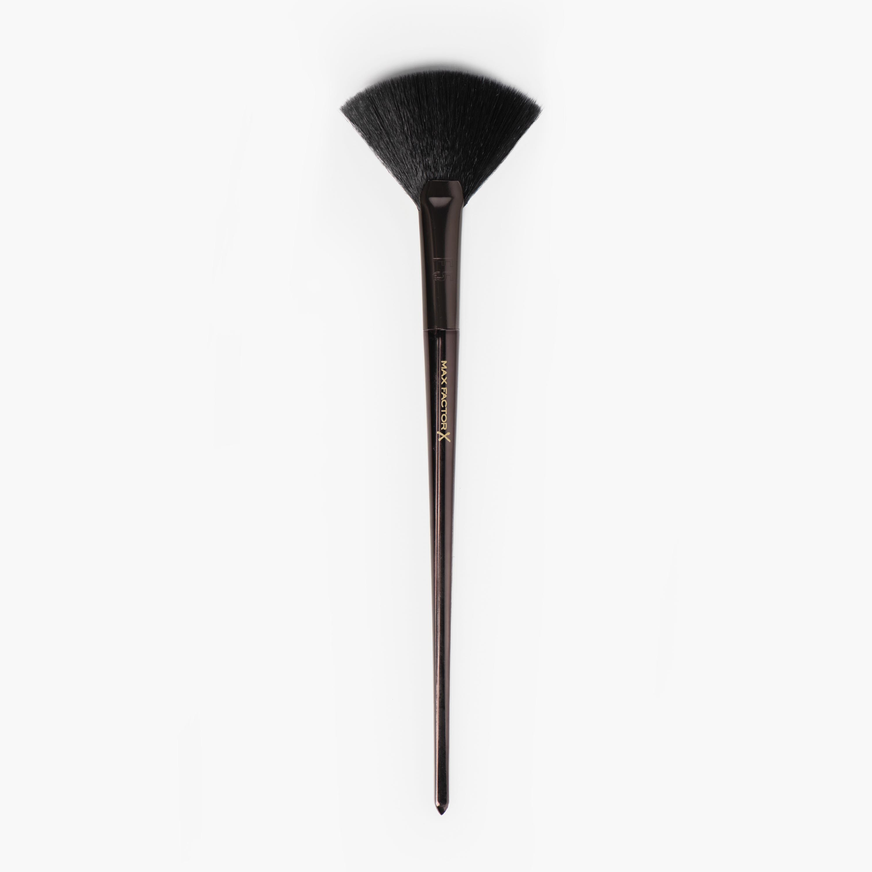 Max Factor Fan Brush-beautyandpersonalcare-makeup-brushesandaccessories-brushes-image-1