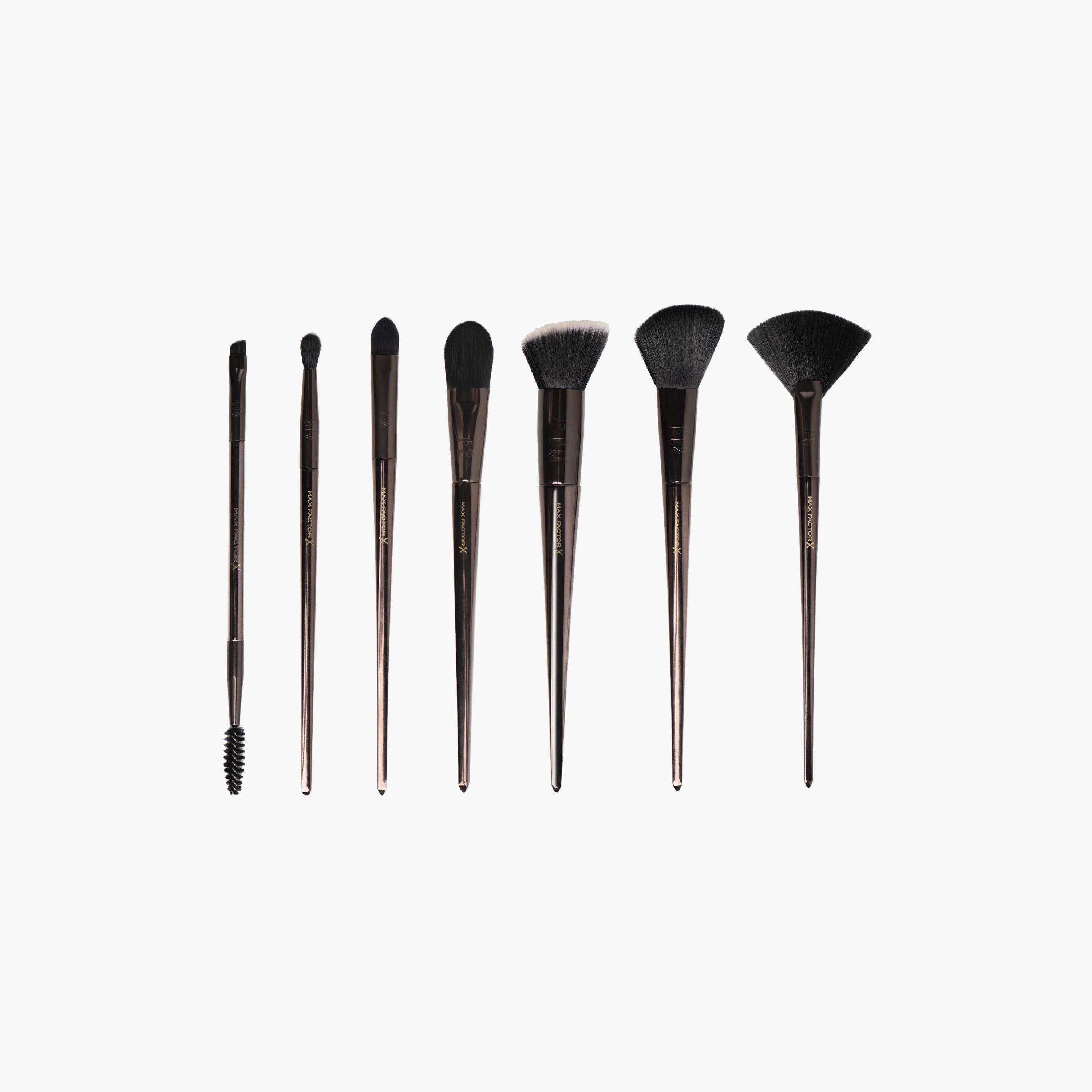 Max Factor Angled Eyebrow Brush-beautyandpersonalcare-makeup-brushesandaccessories-brushes-image-1