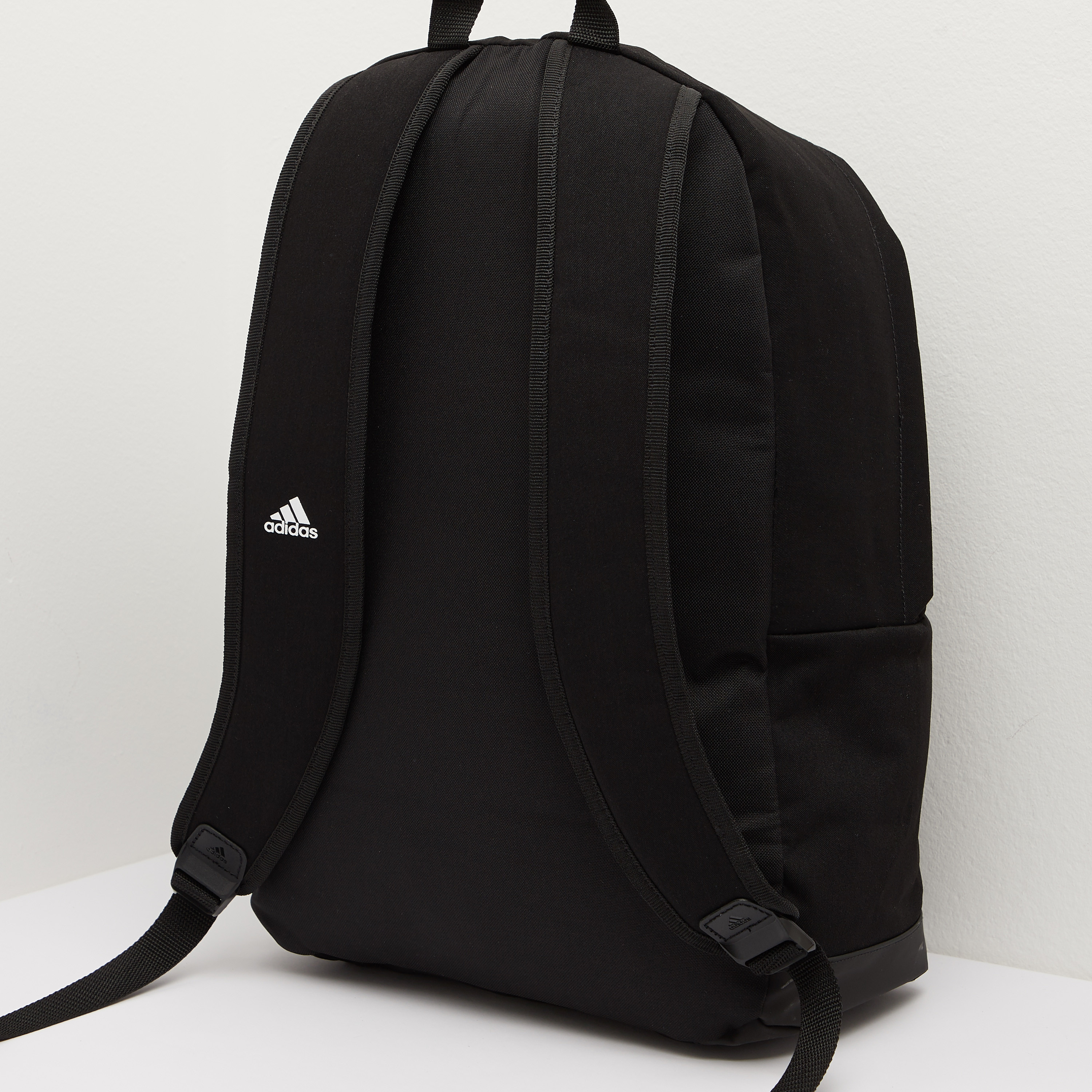 One strap hotsell backpack adidas