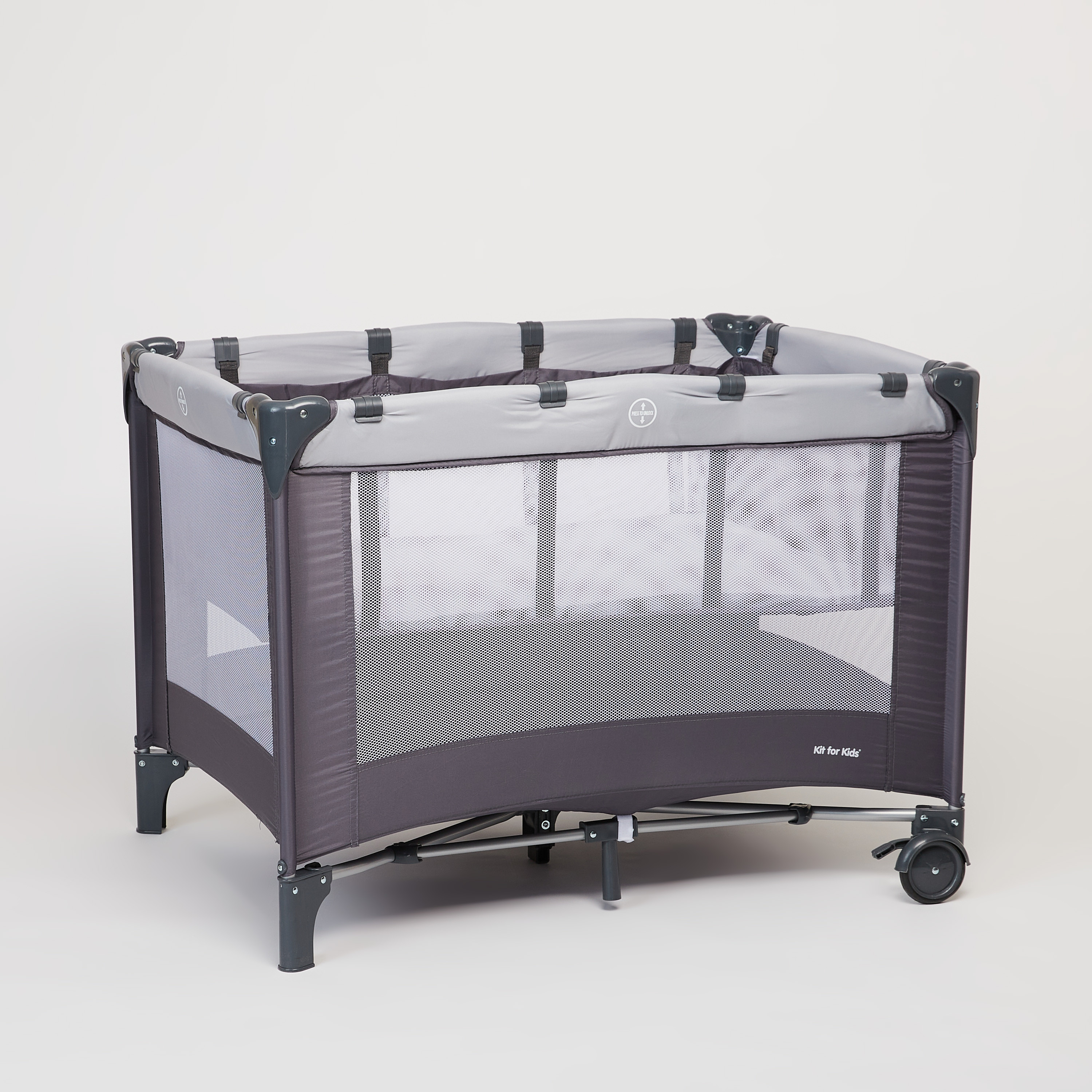 Baby shop cheap travel cot