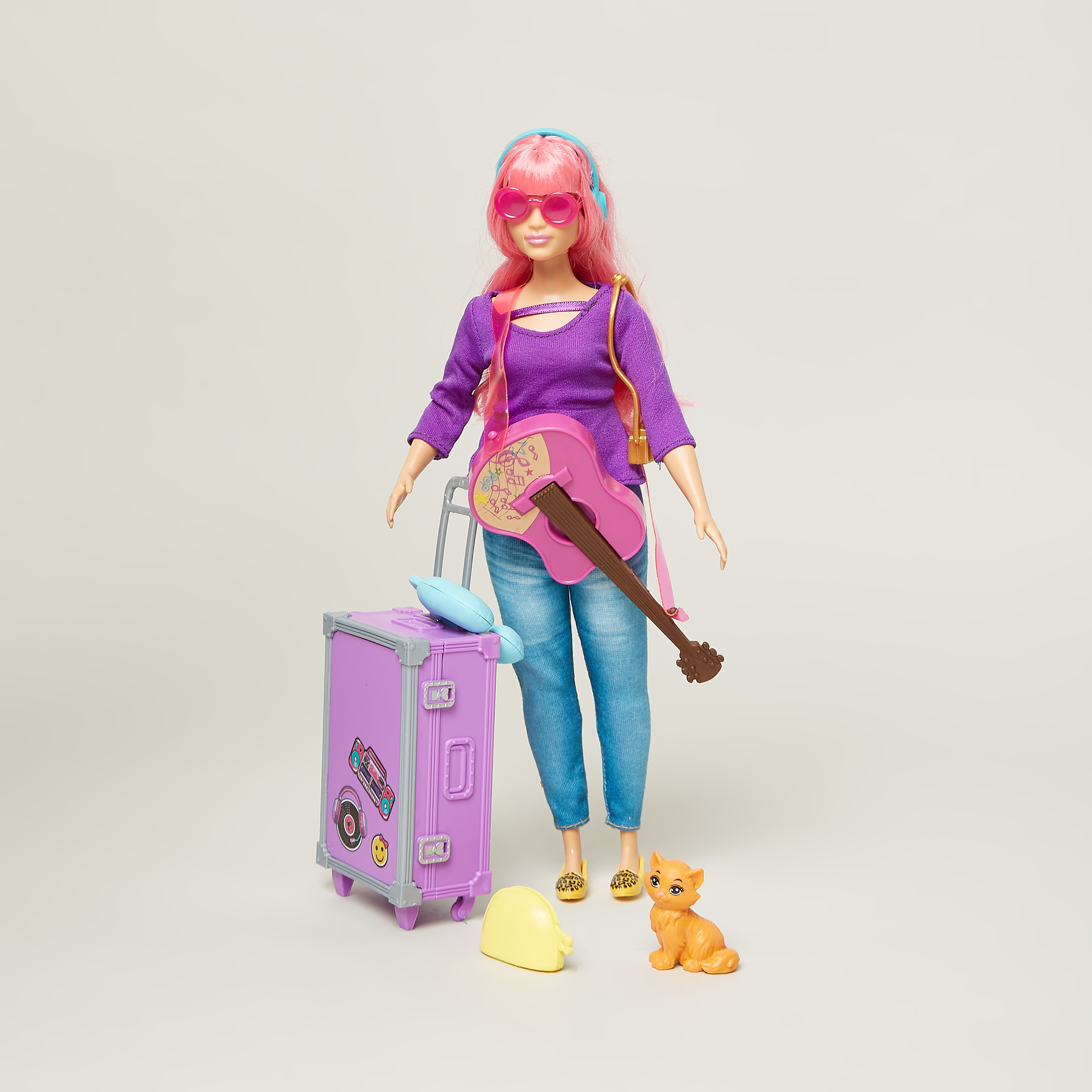 Barbie daisy travel doll & kitten playset sale