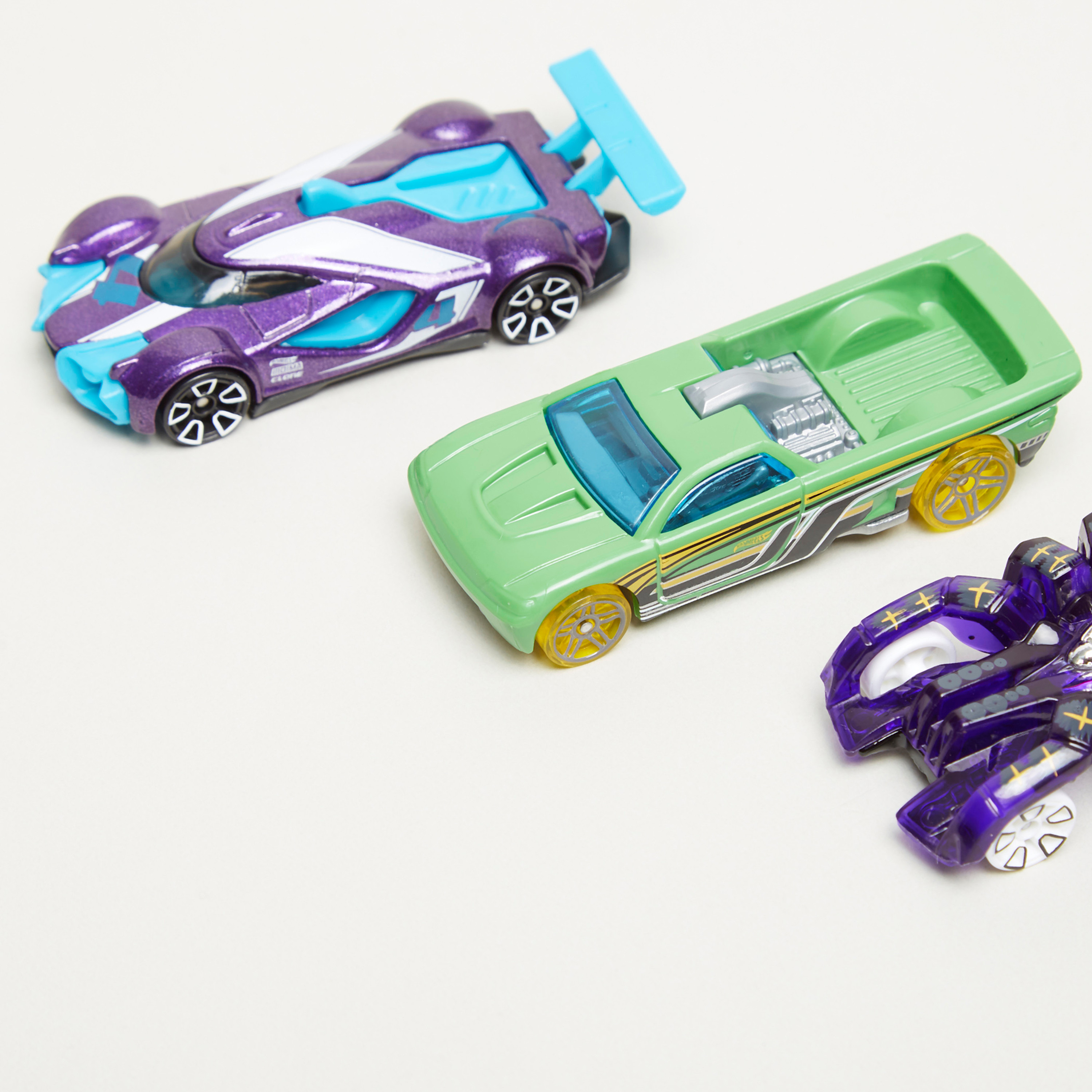 Hot Wheels 1:64 Scale Race Cars, Pick-Up Trucks, Rescue Vehicles, Hot Rods, 3-Pack (Styles May Vary)-toys-playvehicles-cars-image-6