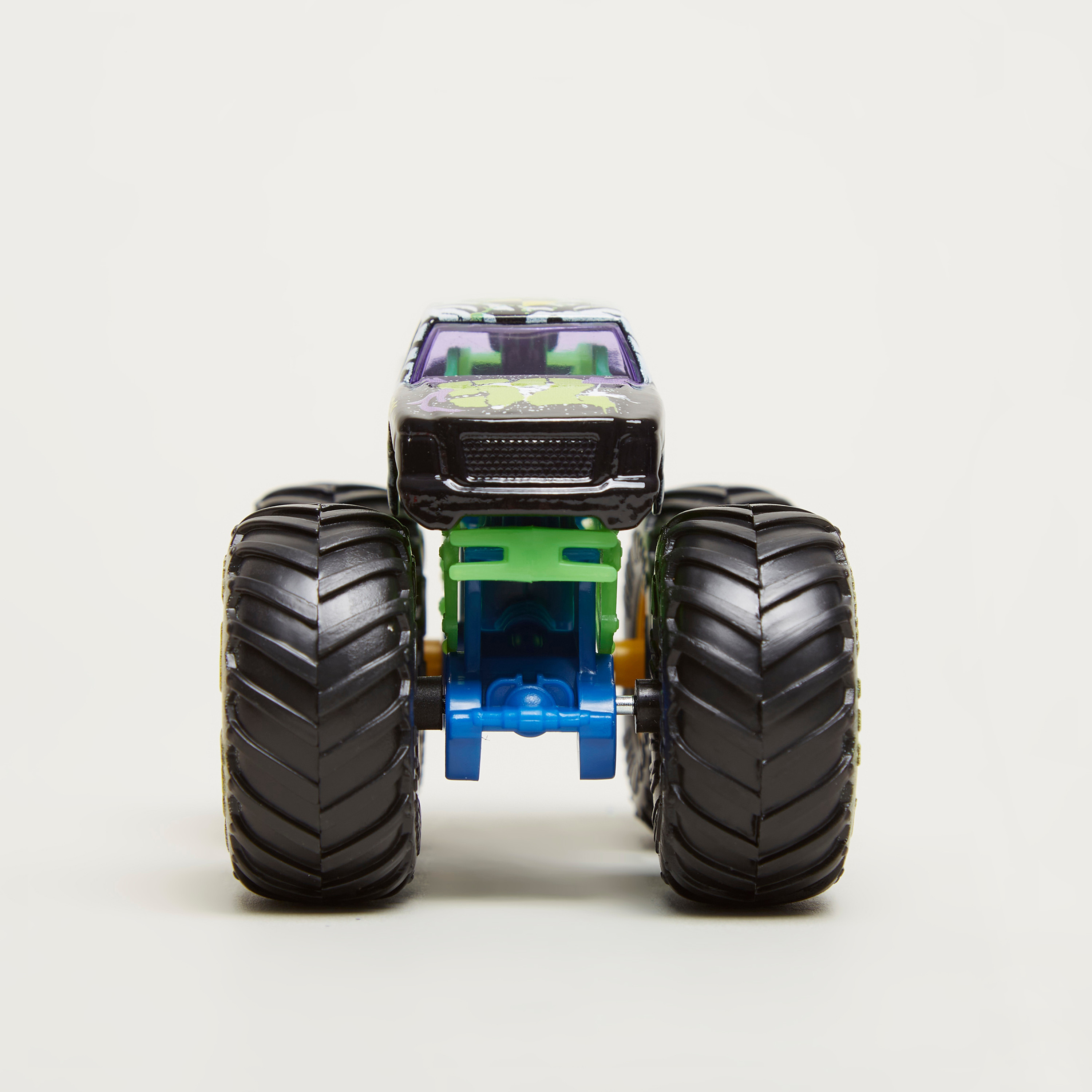 Hot Wheels Monster Trucks Set, 1 Toy Truck in 1:64 Scale & 1 Crushable Car (Styles May Vary)-toys-playvehicles-cars-image-5