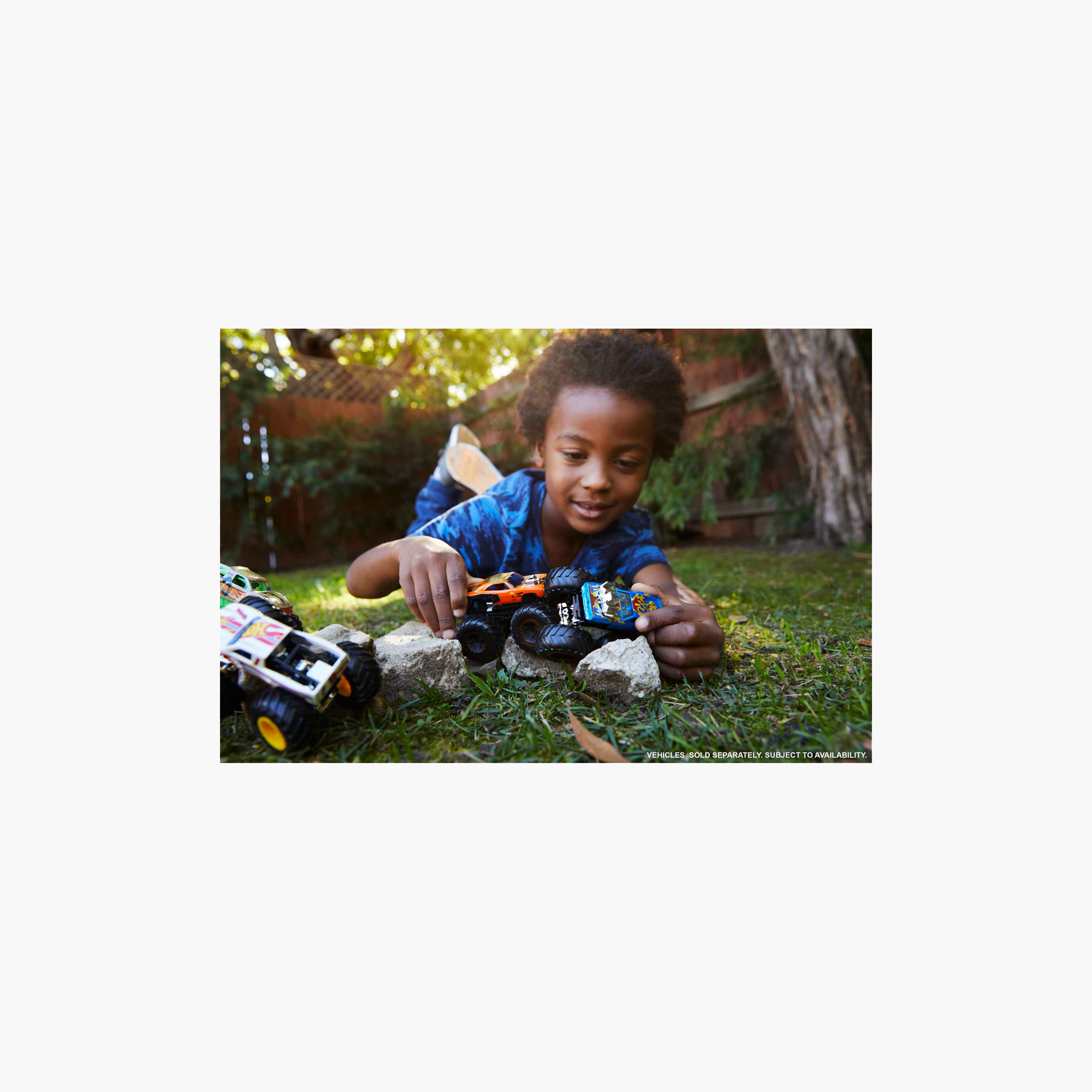 Hot Wheels Monster Trucks Set, Demolition Doubles with 2 Toy Vehicles in 1:64 Scale(Styles May Vary)-toys-playvehicles-diecastcars-image-2