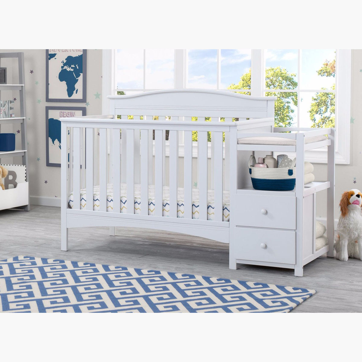 Delta 3 in 1 crib with changing sales table