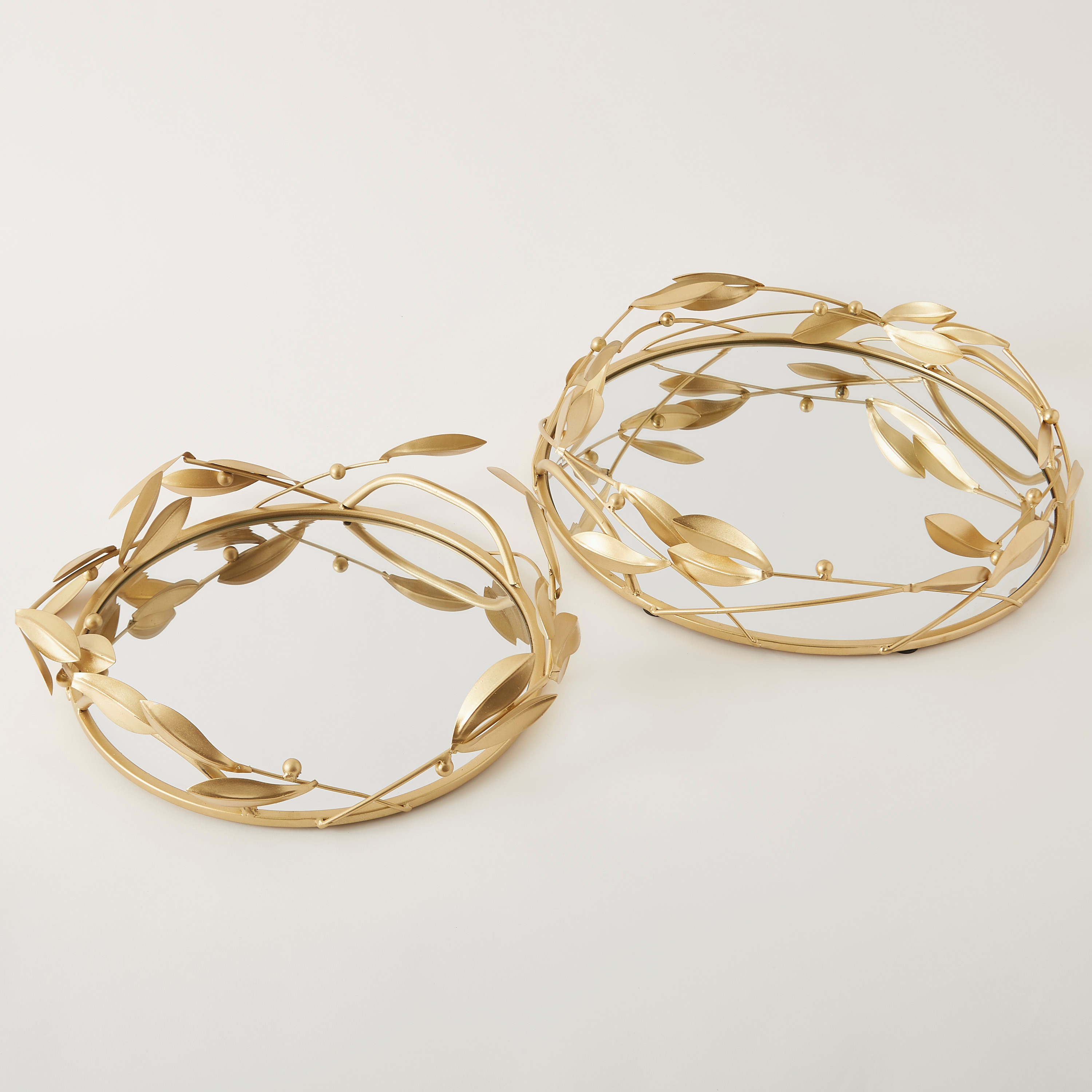 Round 2-Piece Tray Set - 40x40 cms-household-dining-serveware-servingtrays-image-1