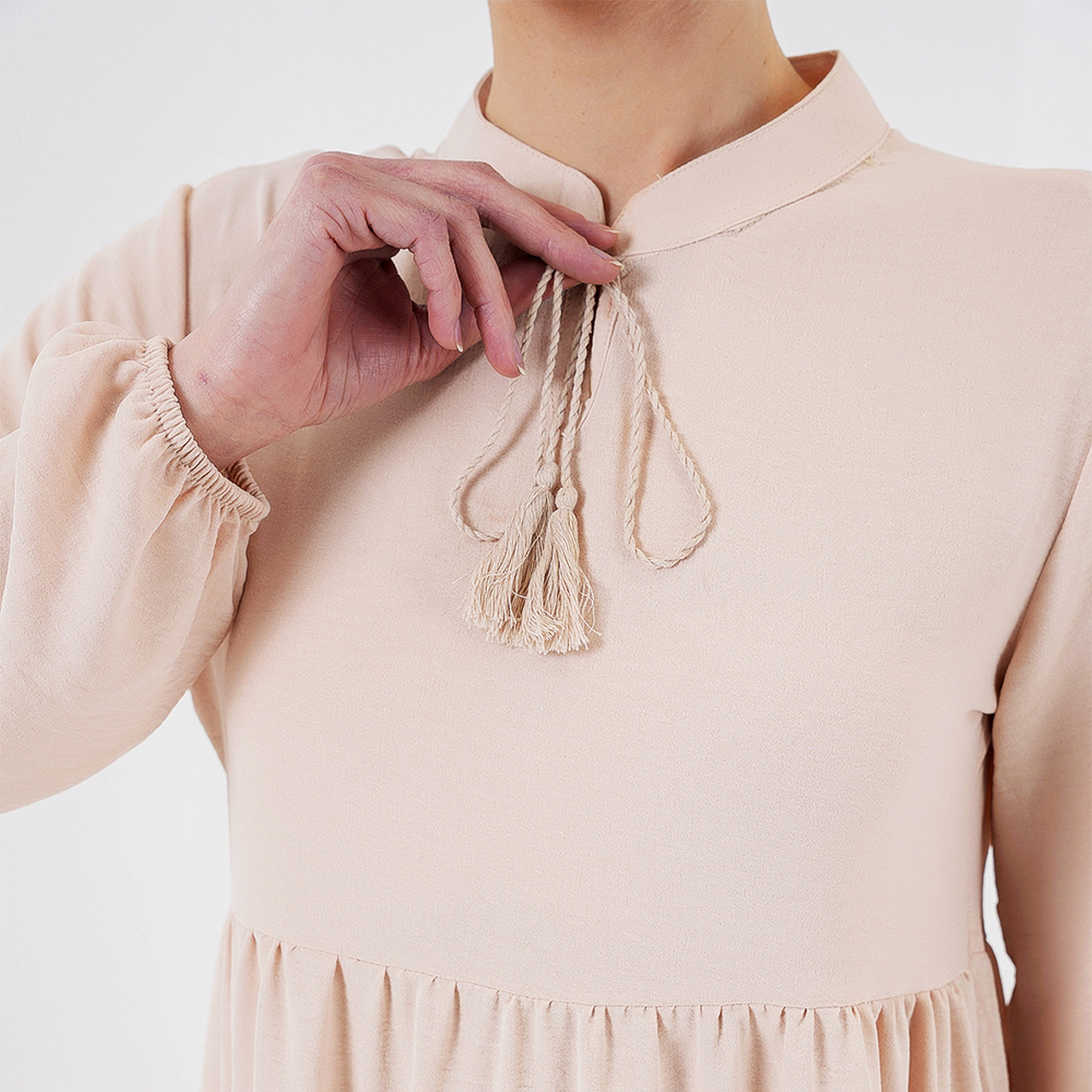 فستان ماكسي نسائي بياقة الماندرين مع ربطة عنق وطبقات من بيجدارت-women-clothing-dresses-image-6