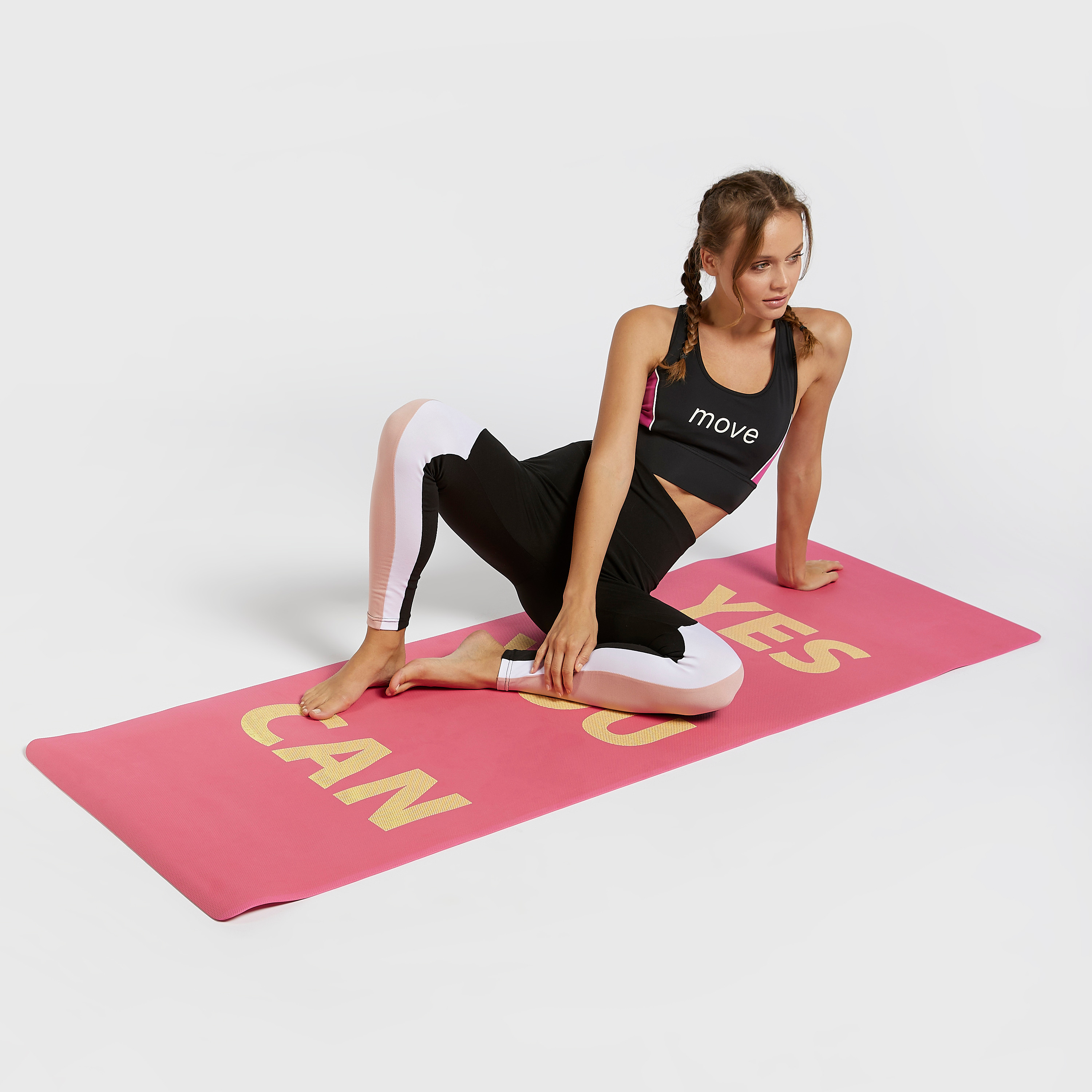 حصيرة يوغا للياقة البدنية 4 مم بطبعات شعار - 61x173 سم-sports-gear-gym-image-1