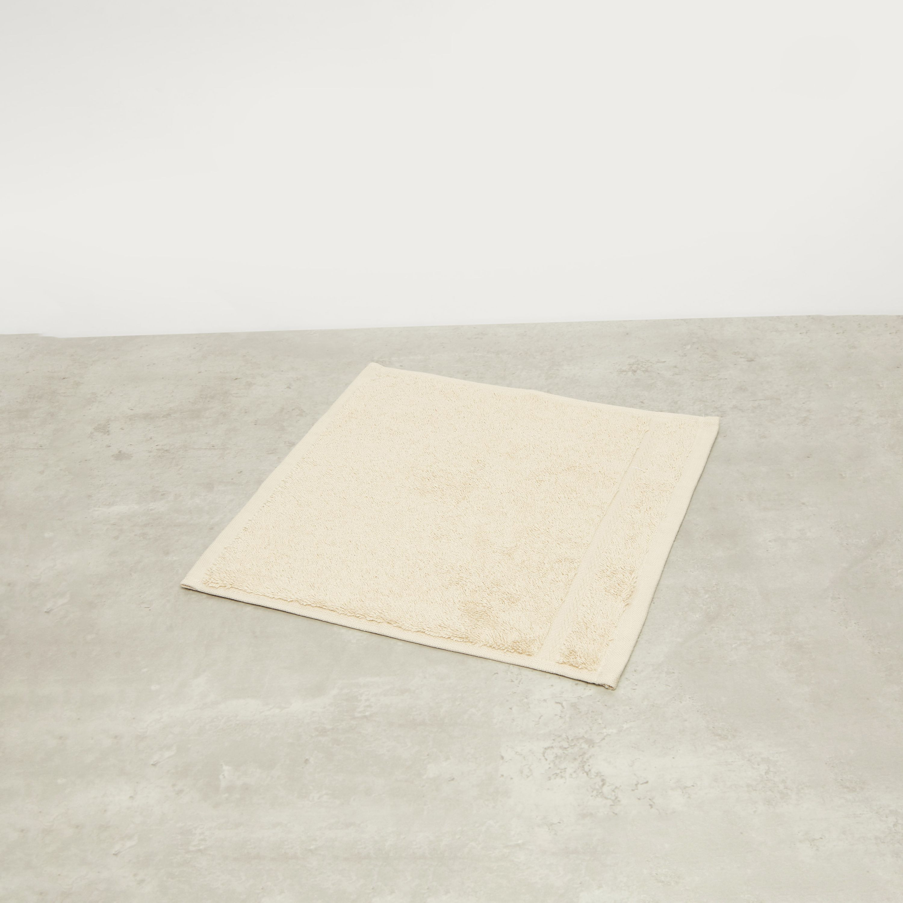 Textured 4-Piece Face Towel Set - 30x30 cms-household-bathandlaundry-bathlinen-towels-image-2