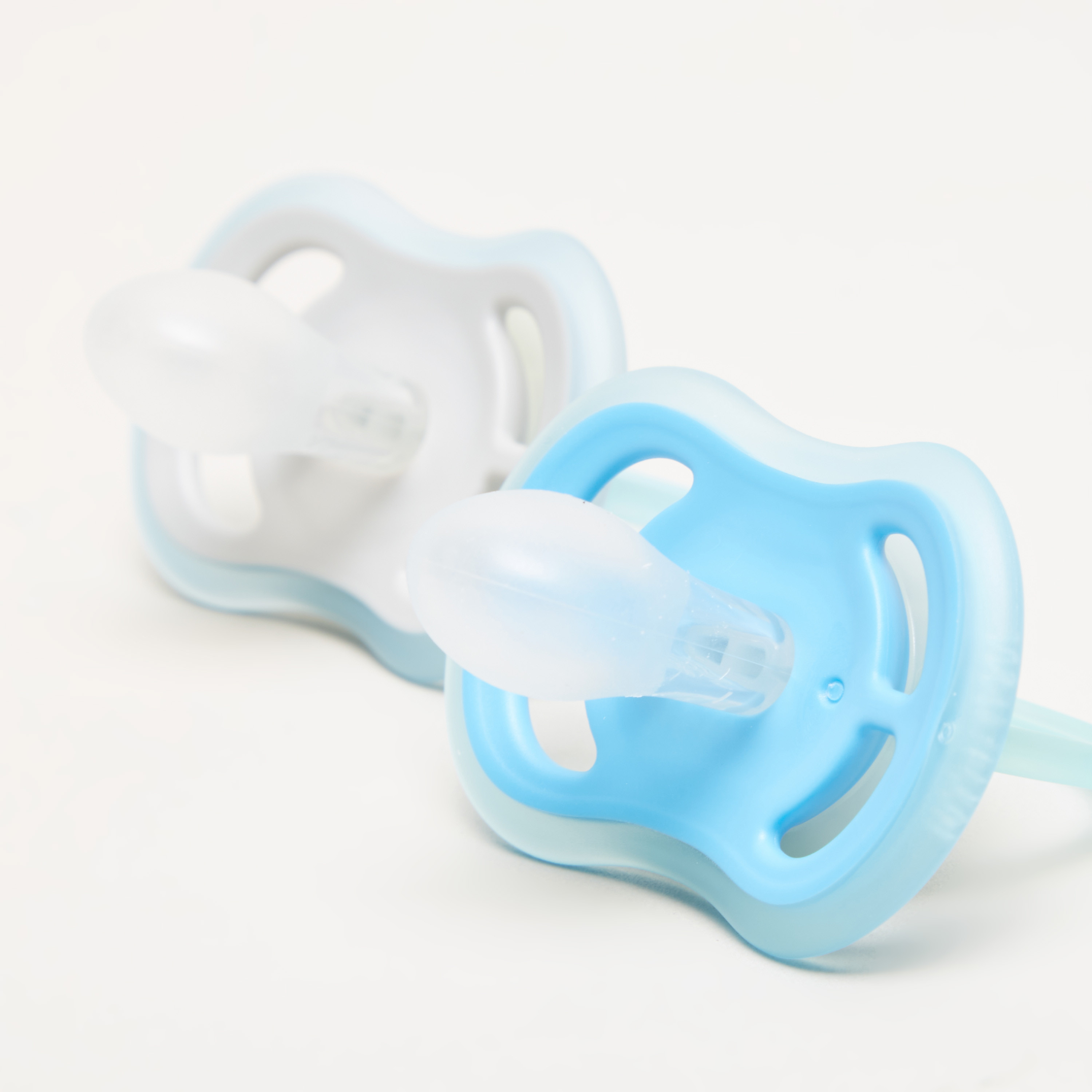 Philips Avent 2-Piece Ultra Air Night Soother - 6-18 months-baby-feeding-pacifiers-image-3