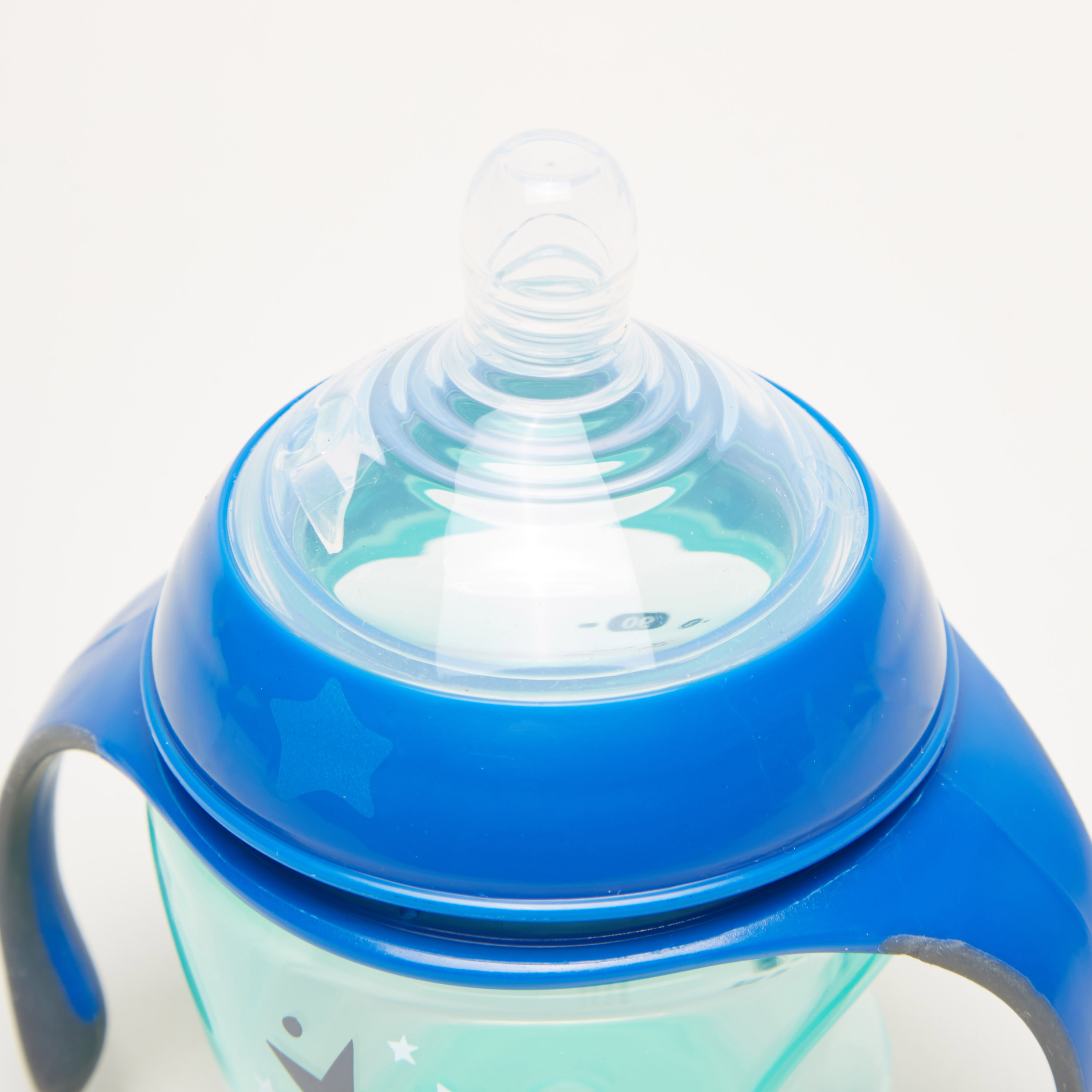 كوب تدريب بمقابض من تومي تيبي-baby-feeding-mealtimeessentials-image-3