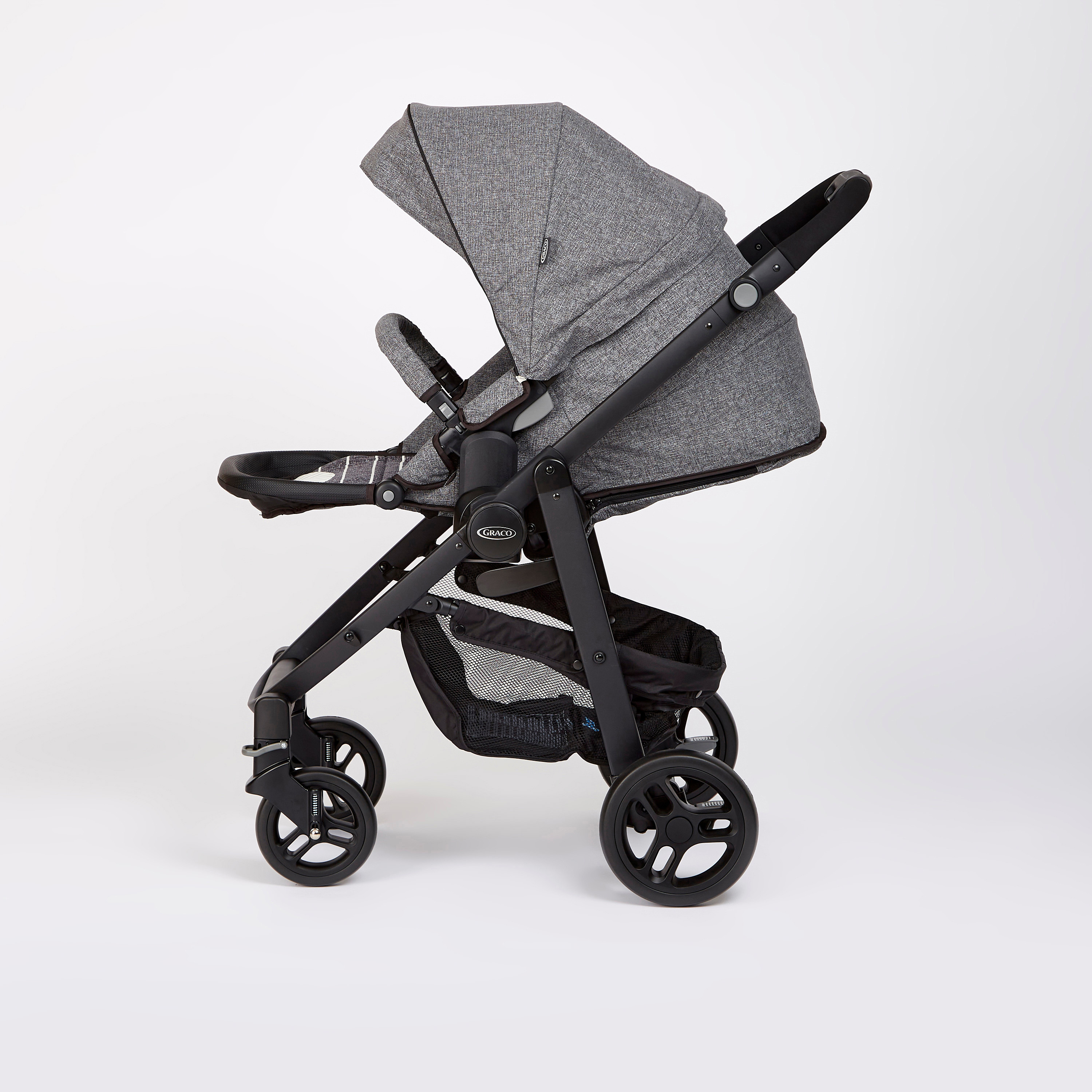 Graco 2-in-1 Printed Black Evo Stroller with Car Seat Travel System (Upto 3 years) -baby-gear-strollersandprams-travelsystems-image-3