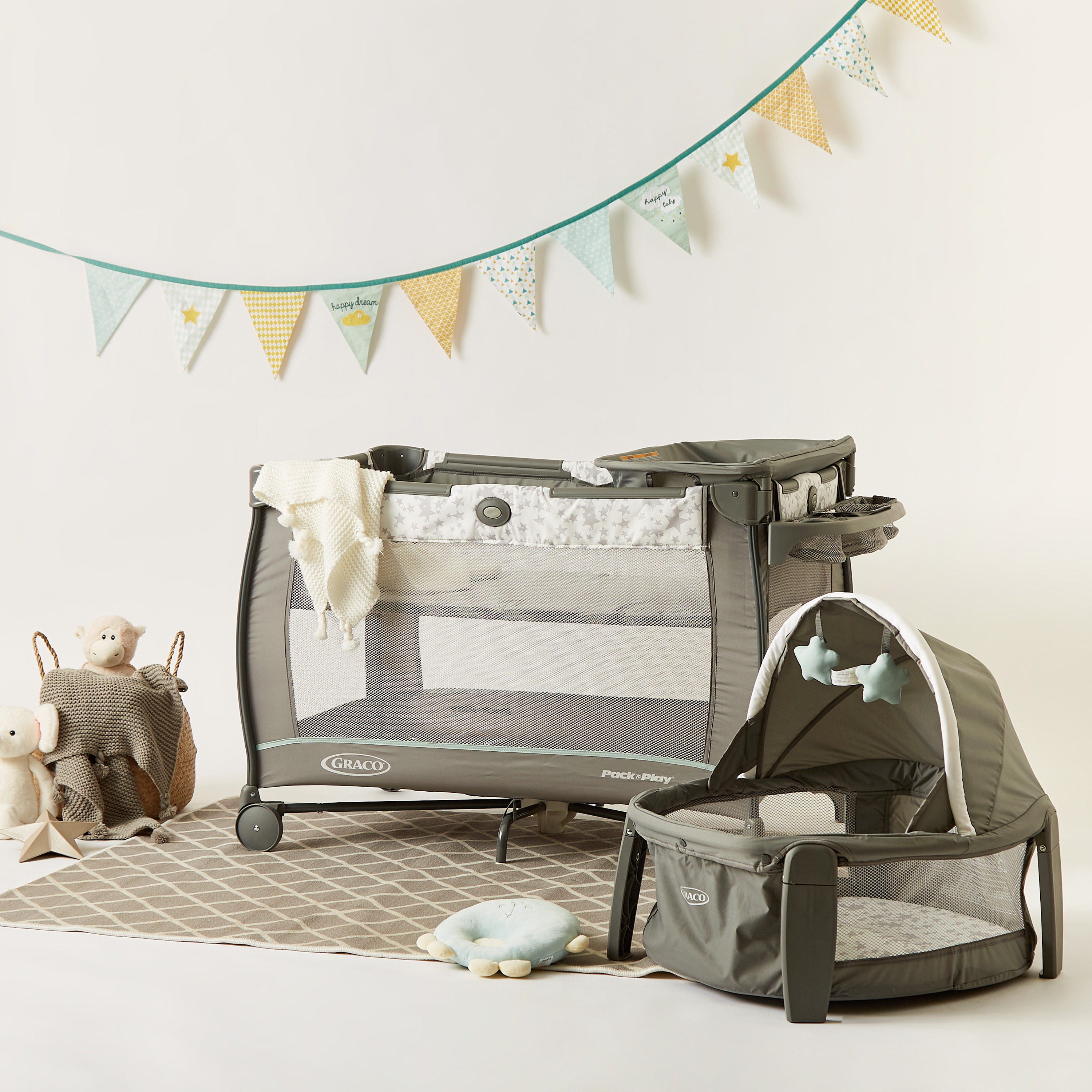 Graco Grey Convertible Travel Dome Playard Cum Bassinet with Wheels (Upto 3 months)-baby-nursery-furniture-cribsandbeds-travelcots-image-1