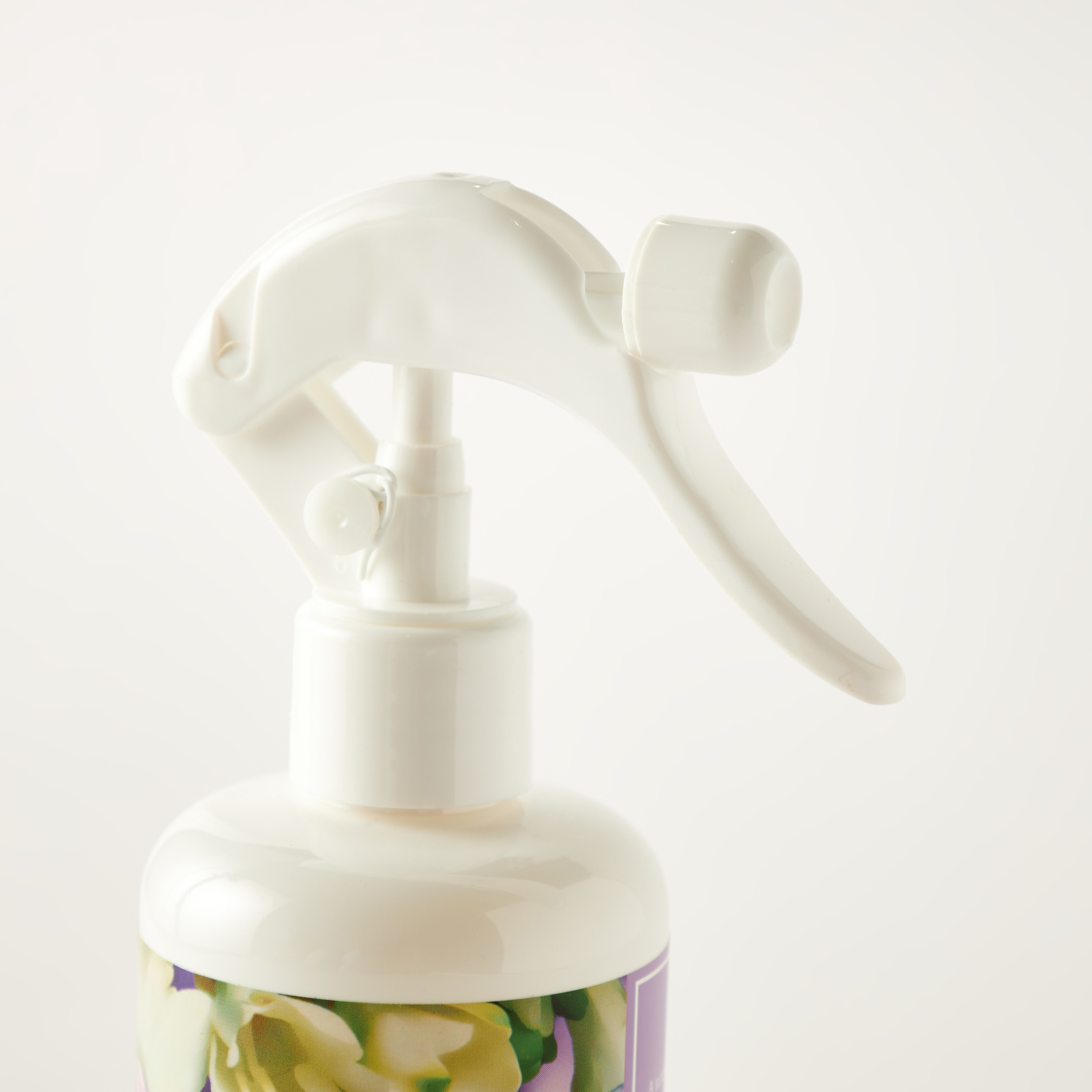 Ashleigh & Burwood Freesia & Orchid Linen & Room Spray - 300 ml-household-homefragrance-homesprays-image-3