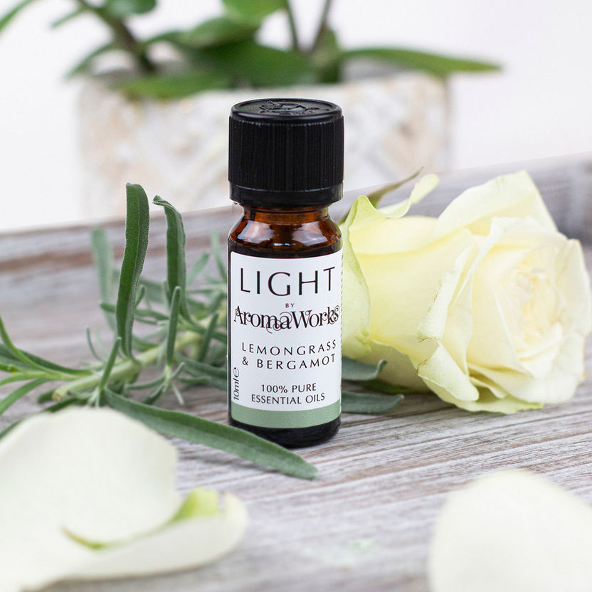 AromaWorks Lemongrass & Bergamot Essential Oil 10ml AromaWorks Lemongrass & Bergamot Essential Oil 10ml