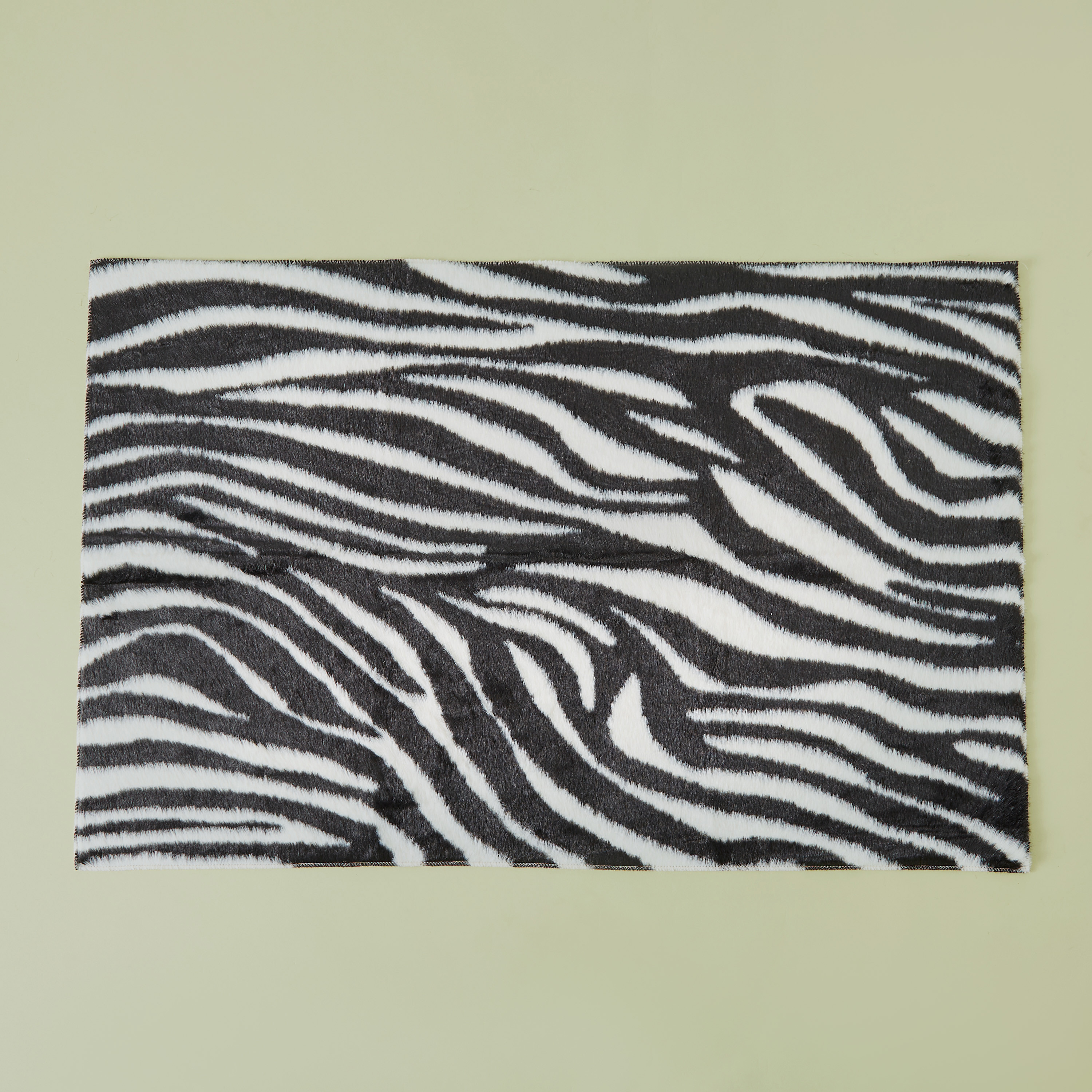 سجادة فرو جاكار بتصميم زيبرا من سبرينج سفاري - 80x120 سم-household-rugsandcarpets-rugs-image-1
