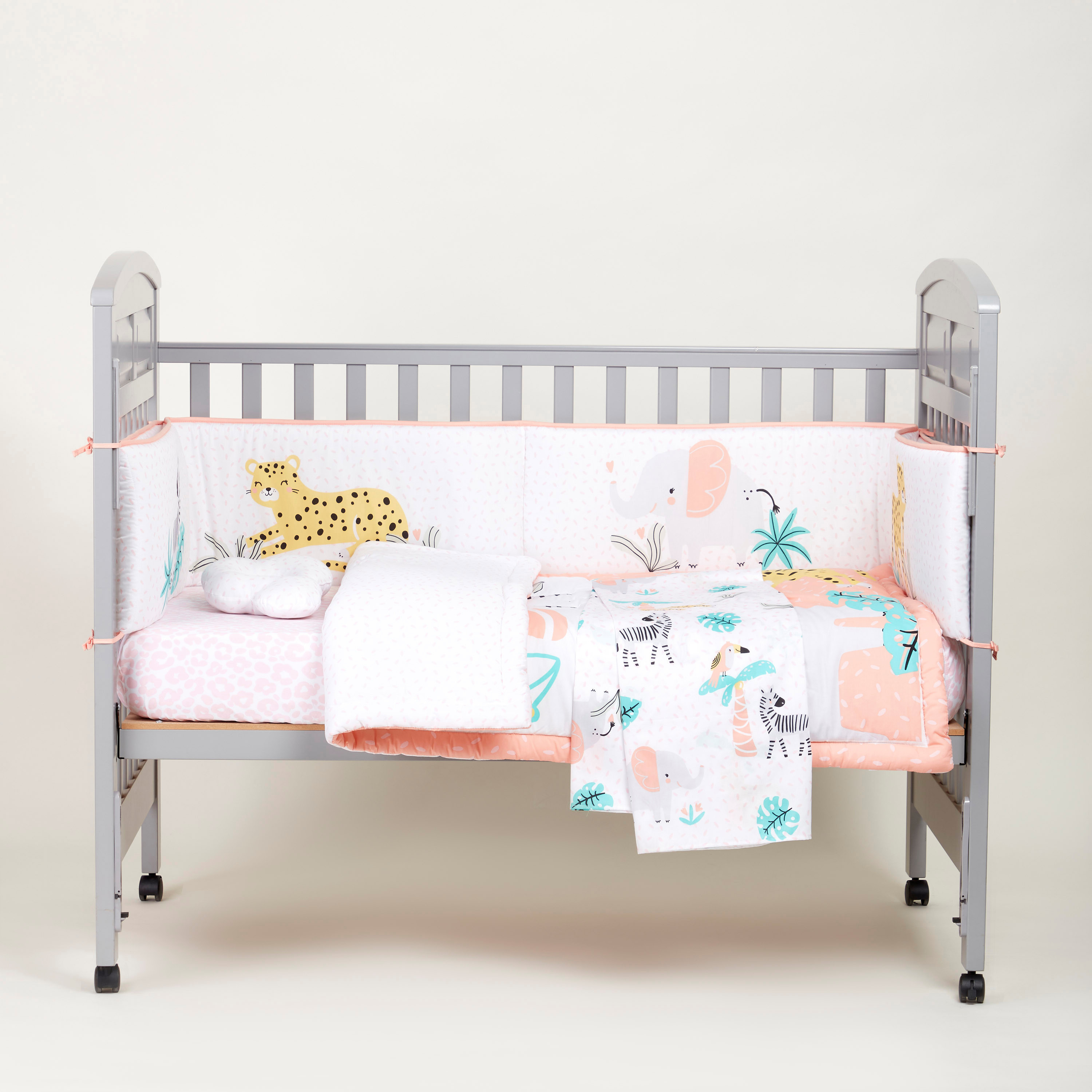 طقم لحاف 5 قطع بطبعات من جونيورز-baby-nursery-babybedding-image-1