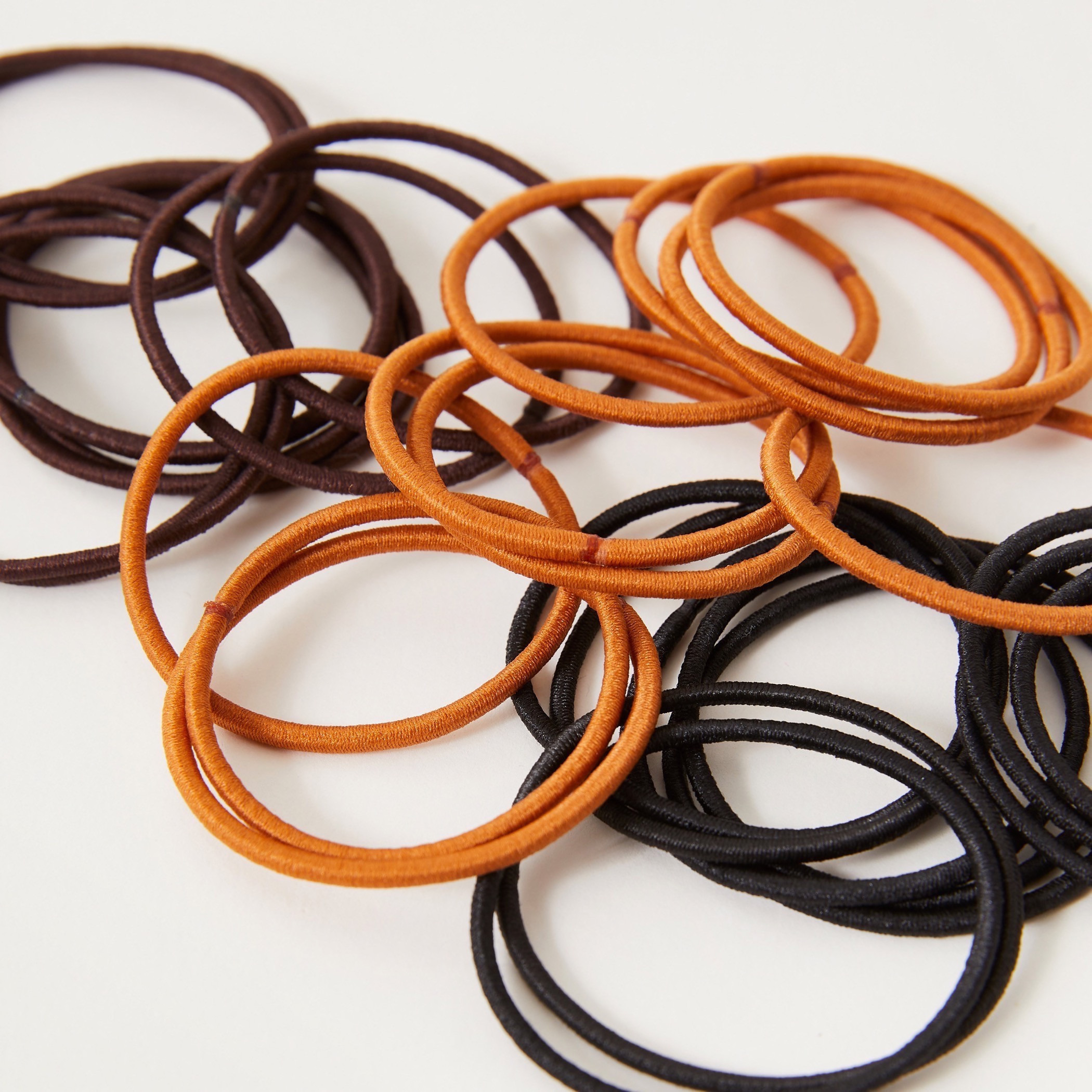 ربطات شعر سكرنشي مطّاطيّة متنوعة - طقم من 30 قطعة-women-hairaccessories-others-image-3