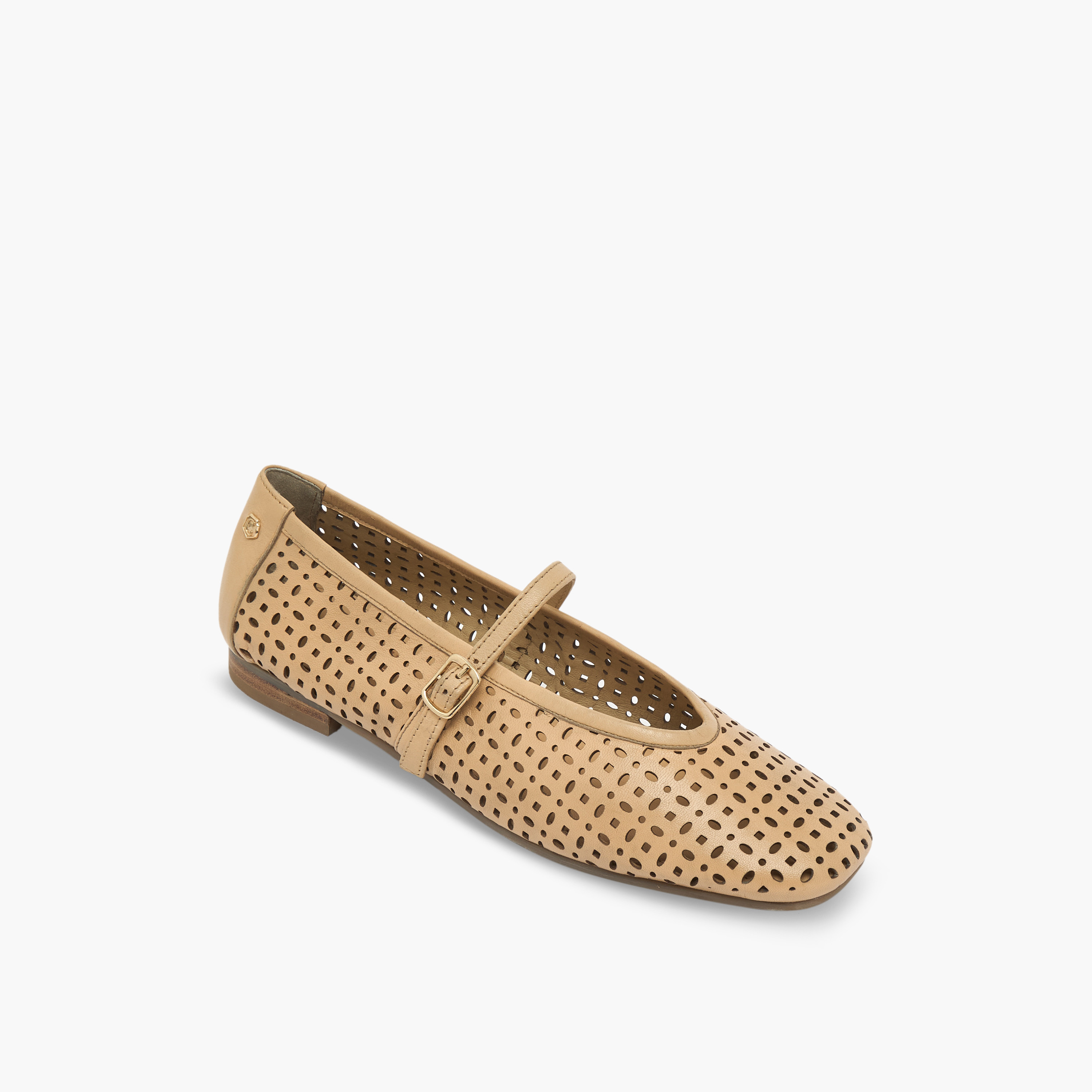 حذاء ماري جين جلد بتفاصل مفرغة بالليزر من كارميلا-women-shoes-ballerinas-image-2