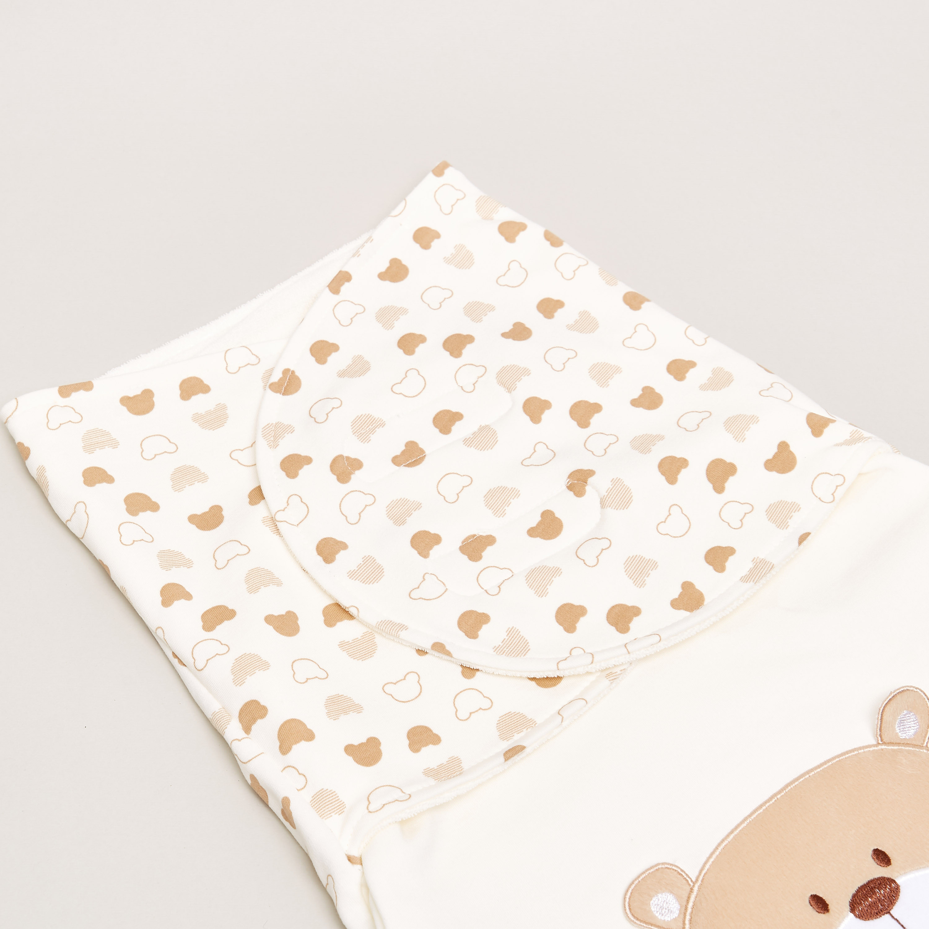 Juniors Printed Baby Cuddle Wrap-baby-nursery-blanketsandswaddles-swaddlesandsleepingbags-image-2