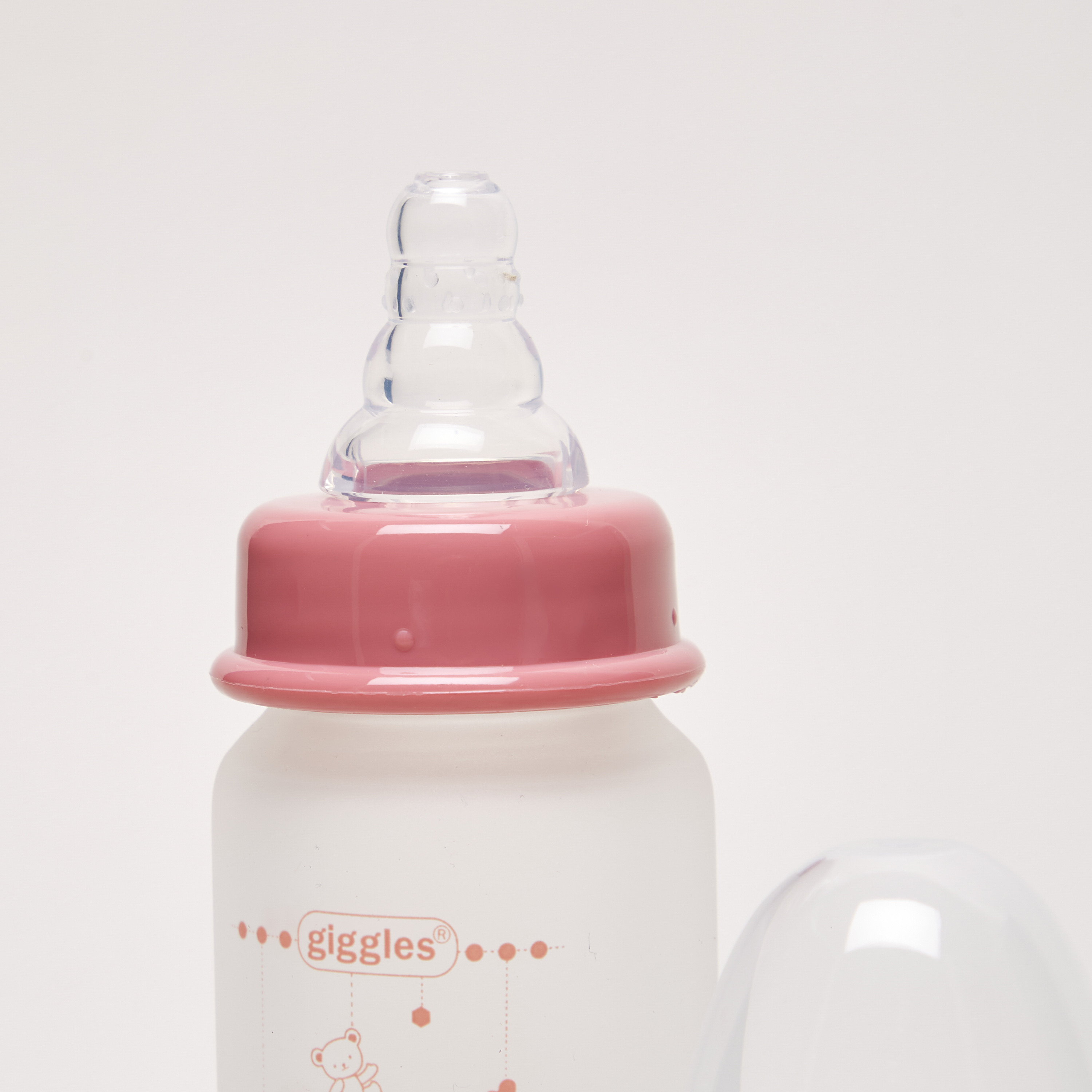 قارورة رضاعة زجاجية بغطاء سيليكون من جيجلز - 50 مل-baby-feeding-feedingbottles-bottlesandteats-image-4