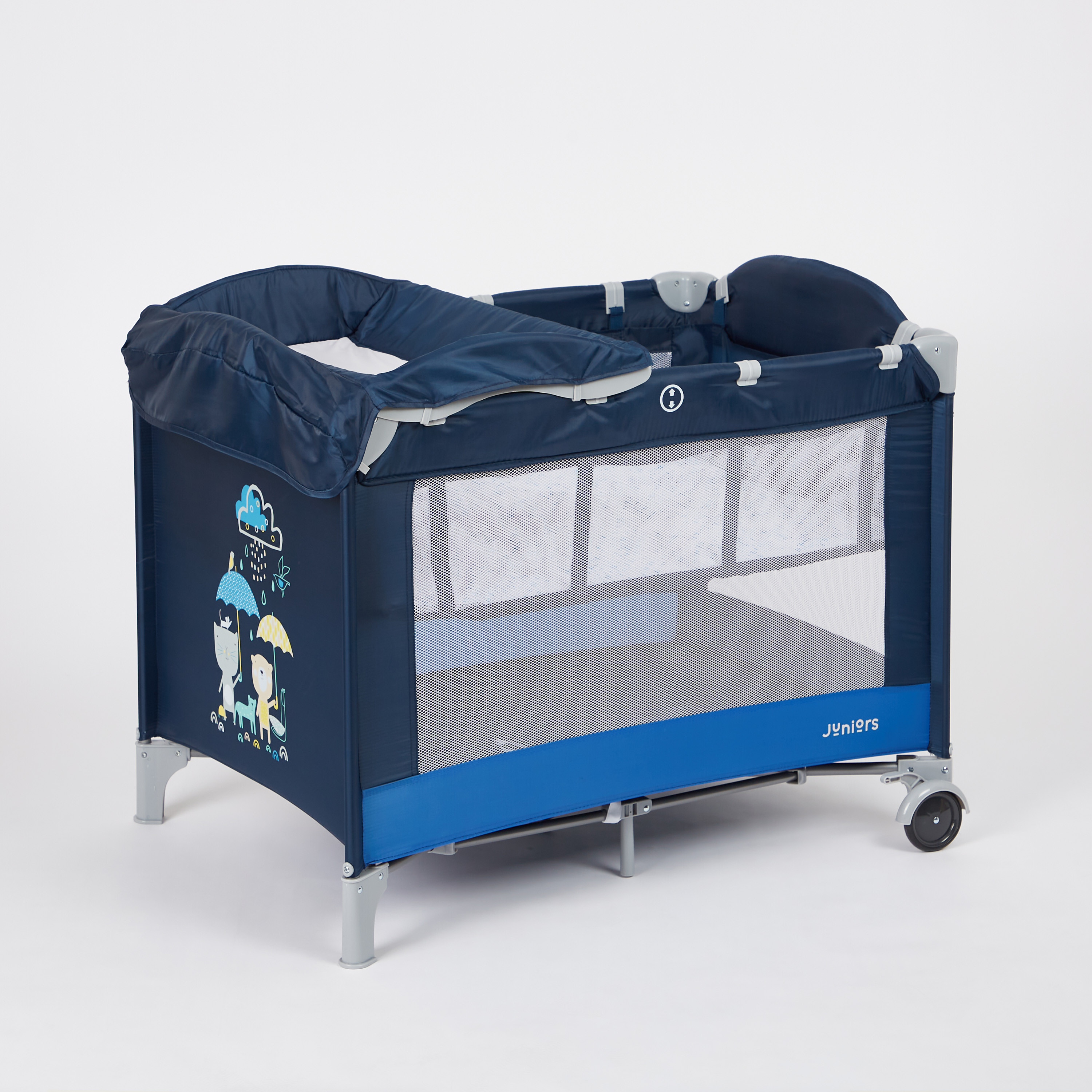 Travel cot shop with changer