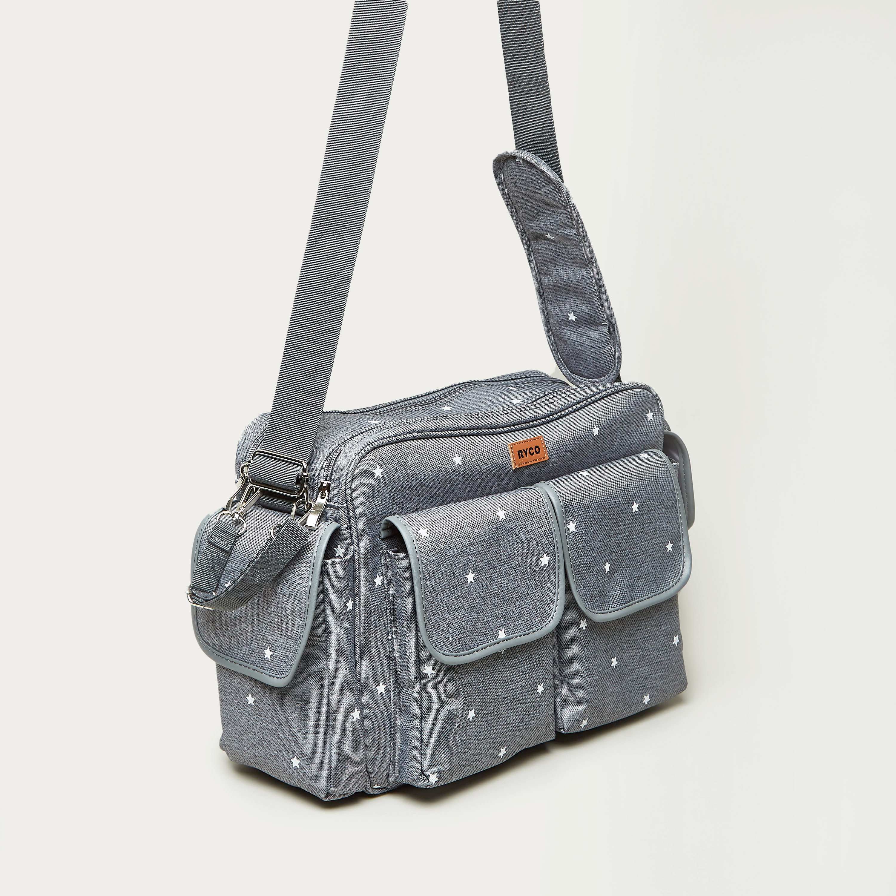 شنطة حفّاضات بطبعات مع مفرش للتغيير من ريكو-baby-gear-diaperbags-image-2