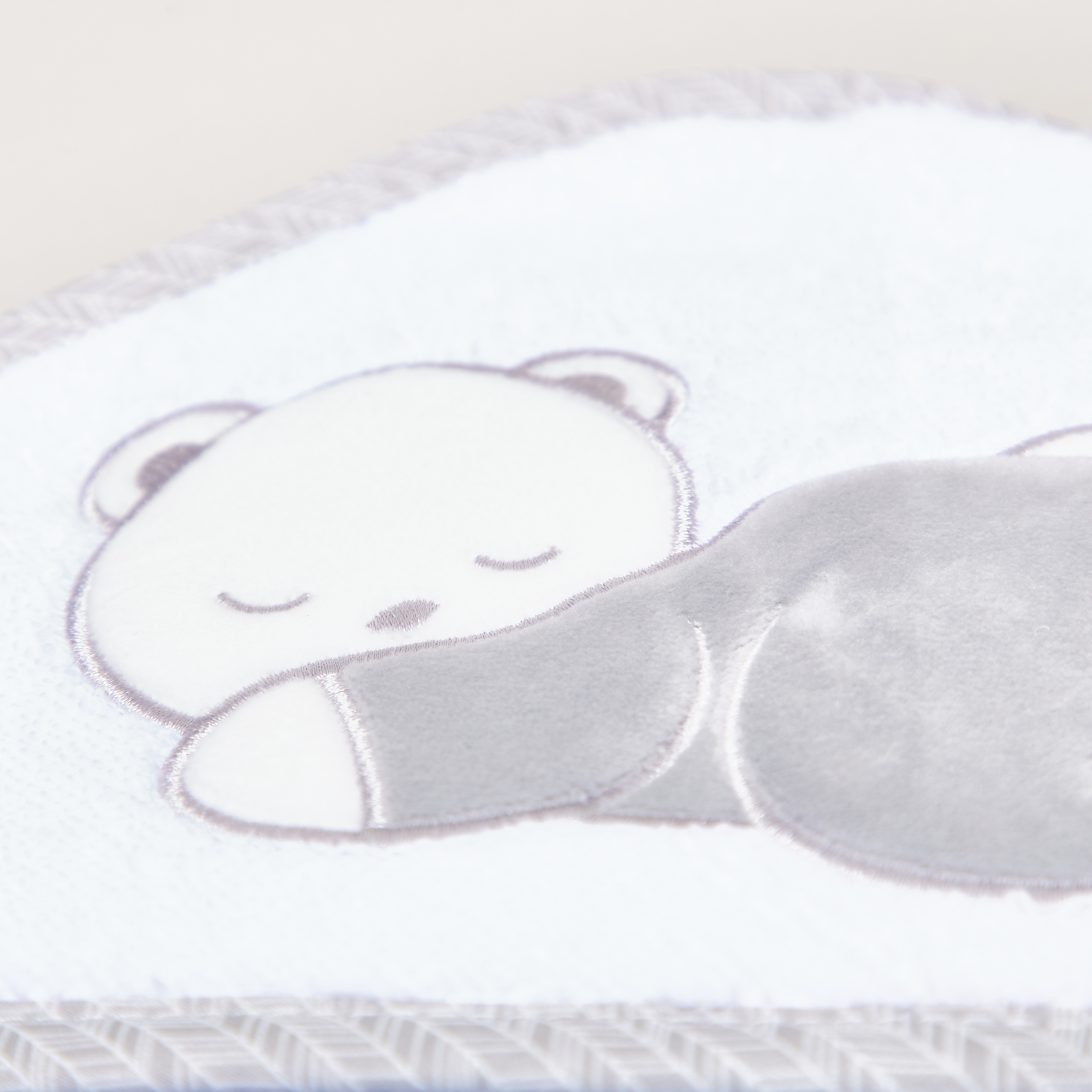 منشفة بقبعة مطرّزة من جيجلز - 75x75 سم-baby-bathandcare-towels-image-3