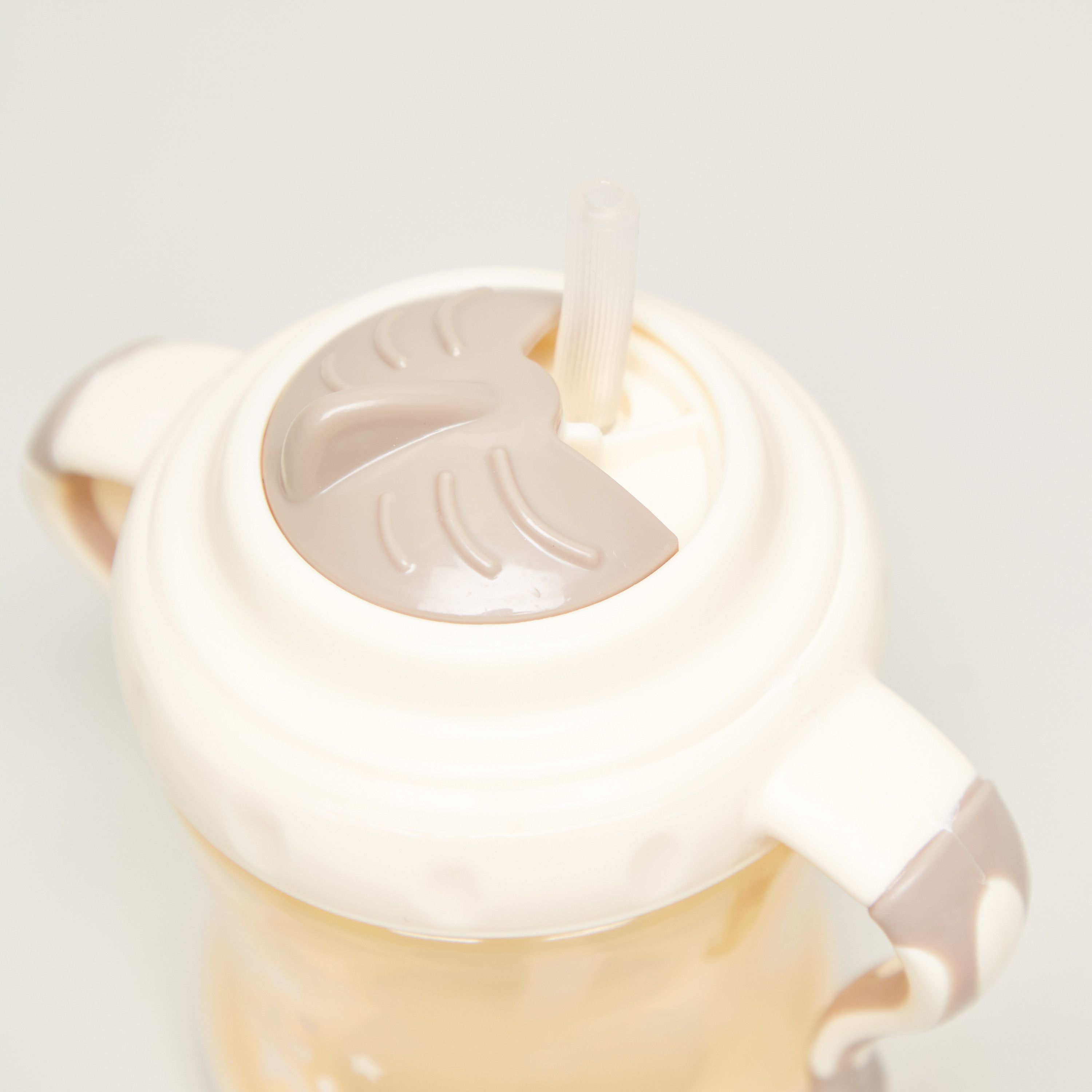 Juniors Flip-Top Sports Sipper Cup with Handle - 250 ml-baby-feeding-mealtimeessentials-image-5