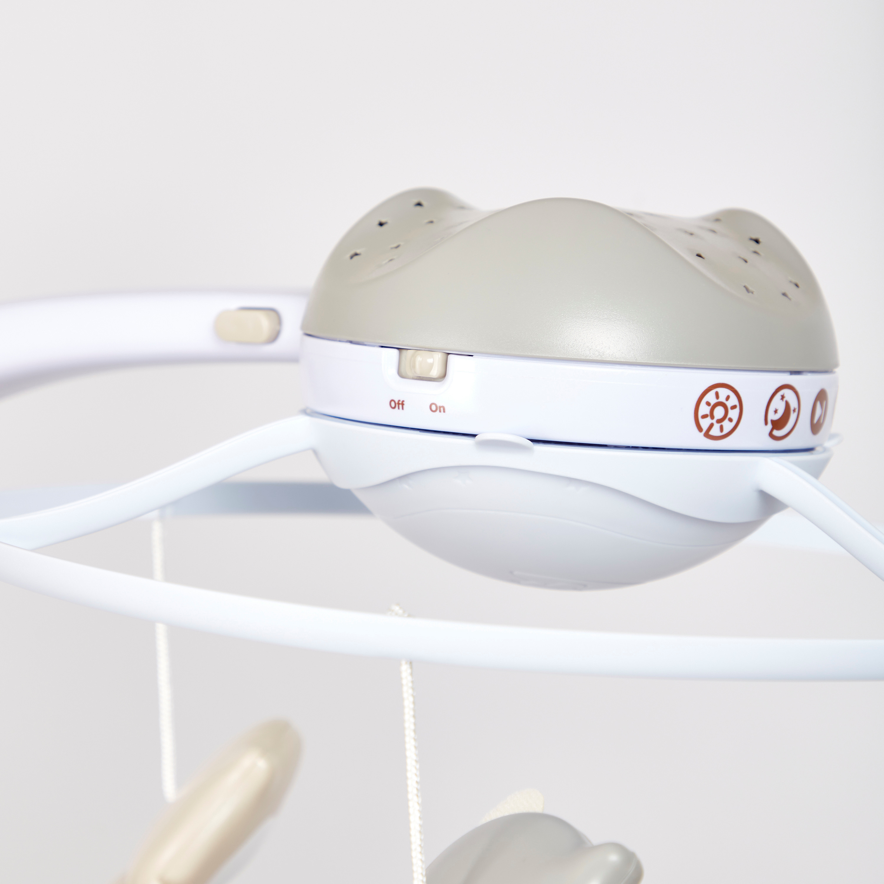 infantino 3 in 1 Projector Musical Mobile-toys-babyandtoddlertoys-cribtoys-image-8