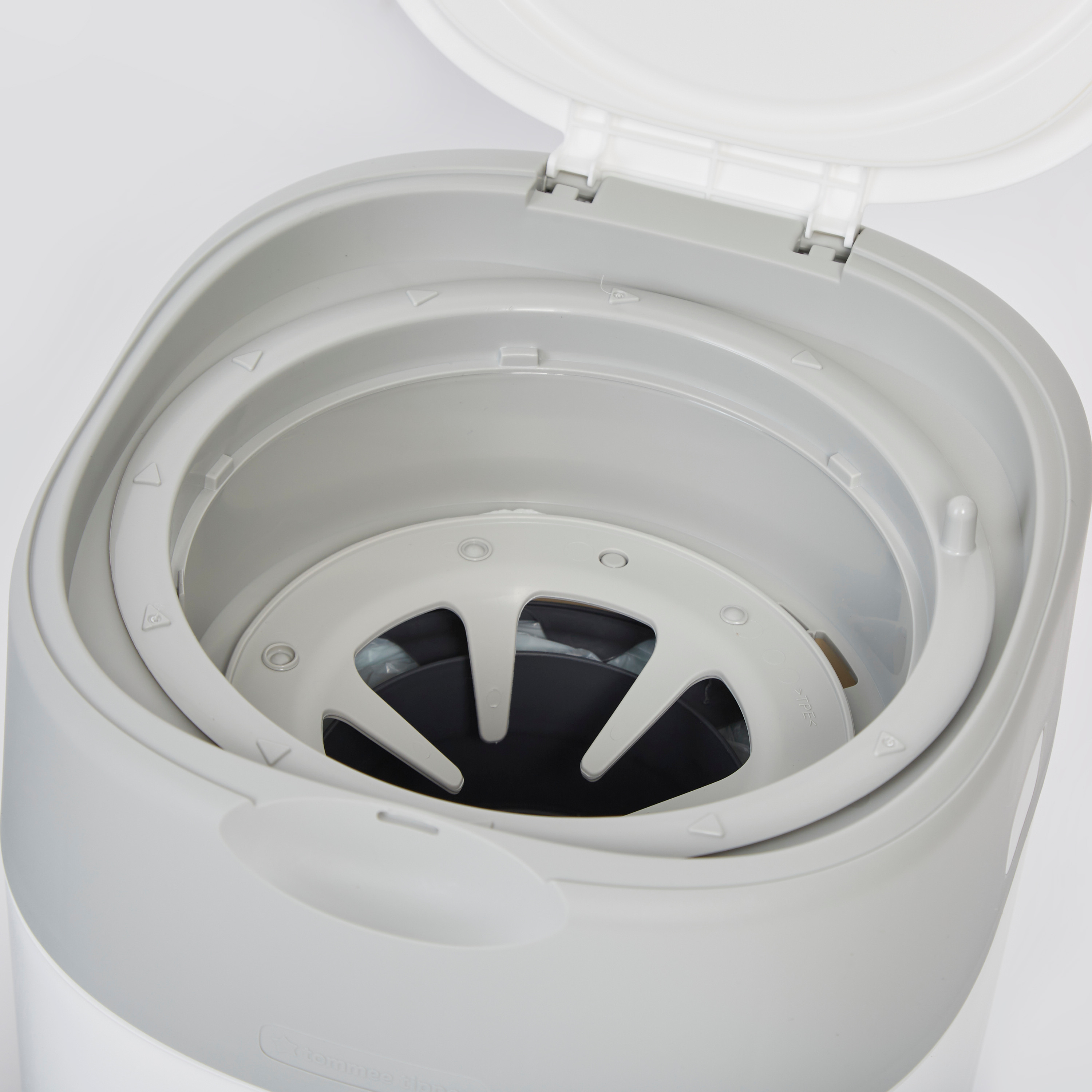 Tommee Tippee Sangenic Nappy Disposal Refill Cassette - Pack of 12-baby-diapering-binsandrefills-image-2